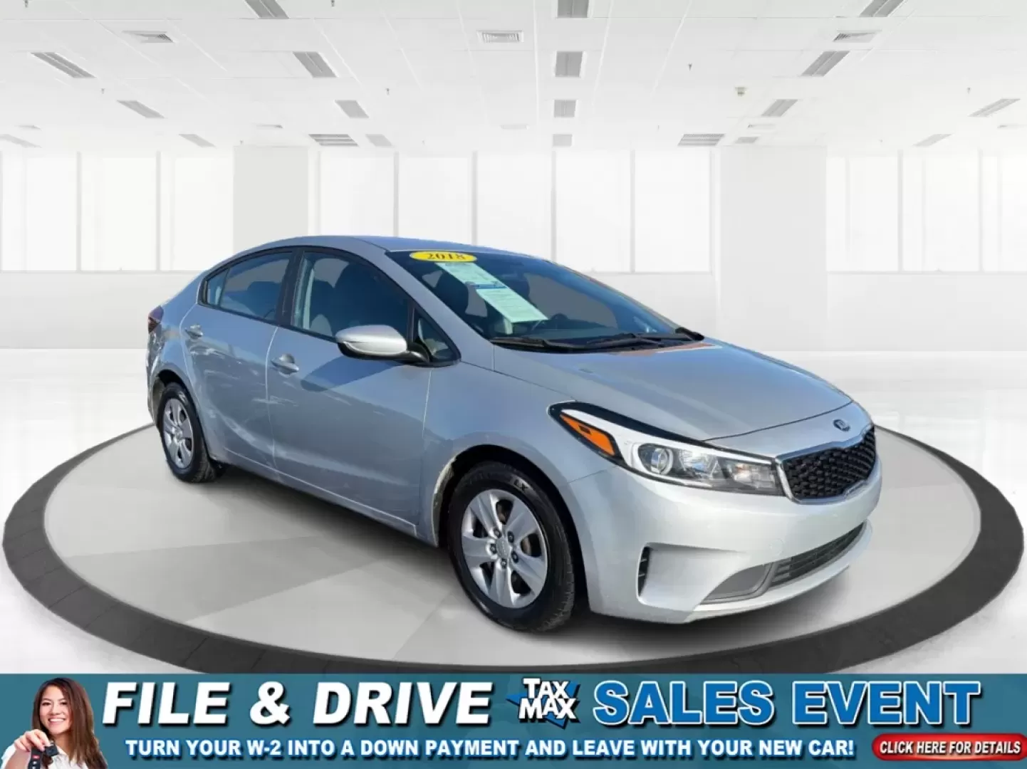 2018 Kia Forte LX (3KPFK4A72JE) with an 2L I-4 DOHC engine, 6M transmission, located at 1230 East Main St, Xenia, OH, 45385, (937) 908-9800, 39.688026, -83.910172 - ### Drive into Adventure with the 2018 Kia Forte LX at Advantage Car and Credit - Xenia!<br /> <br /> Are you ready to elevate your daily commute or weekend getaway? The 2018 Kia Forte LX, available now at Advantage Car and Credit in Xenia, OH, is the perfect vehicle for both the budget-conscious bu - Photo#0