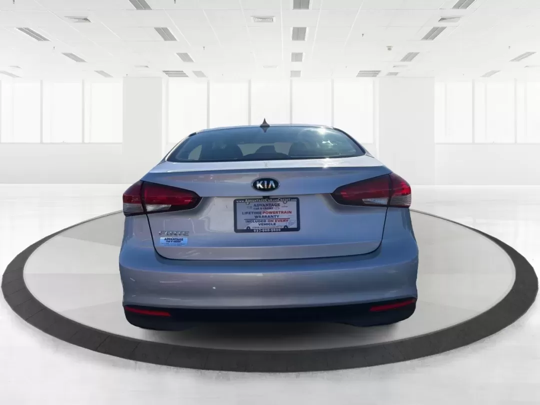 2018 Kia Forte LX (3KPFK4A72JE) with an 2L I-4 DOHC engine, located at 1230 East Main St, Xenia, OH, 45385, (937) 908-9800, 39.688026, -83.910172 - ### Drive into Adventure with the 2018 Kia Forte LX at Advantage Car and Credit - Xenia!<br /> <br /> Are you ready to elevate your daily commute or weekend getaway? The 2018 Kia Forte LX, available now at Advantage Car and Credit in Xenia, OH, is the perfect vehicle for both the budget-conscious bu - Photo#3