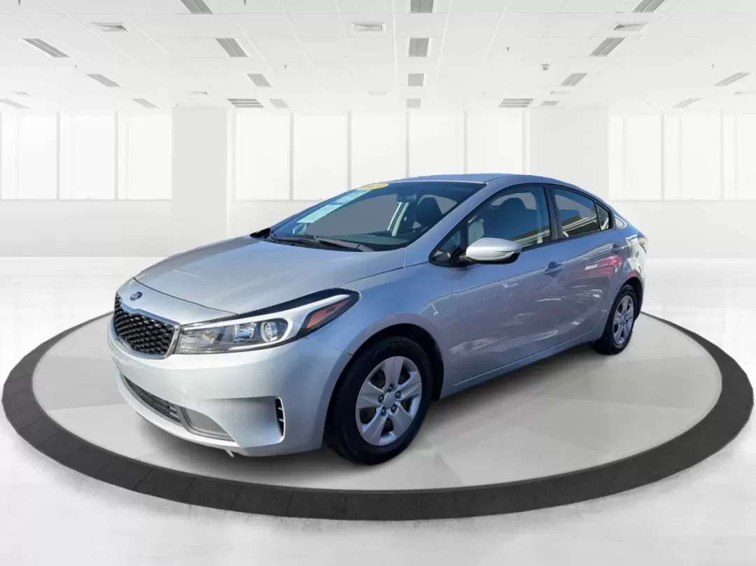 2018 Kia Forte LX (3KPFK4A72JE) with an 2L I-4 DOHC engine, located at 1230 East Main St, Xenia, OH, 45385, (937) 908-9800, 39.688026, -83.910172 - ### Drive into Adventure with the 2018 Kia Forte LX at Advantage Car and Credit - Xenia!<br /> <br /> Are you ready to elevate your daily commute or weekend getaway? The 2018 Kia Forte LX, available now at Advantage Car and Credit in Xenia, OH, is the perfect vehicle for both the budget-conscious bu - Photo#8