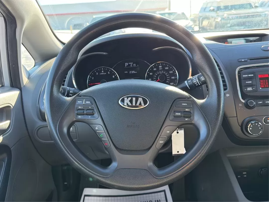 2018 Kia Forte LX (3KPFK4A72JE) with an 2L I-4 DOHC engine, located at 1230 East Main St, Xenia, OH, 45385, (937) 908-9800, 39.688026, -83.910172 - ### Drive into Adventure with the 2018 Kia Forte LX at Advantage Car and Credit - Xenia!<br /> <br /> Are you ready to elevate your daily commute or weekend getaway? The 2018 Kia Forte LX, available now at Advantage Car and Credit in Xenia, OH, is the perfect vehicle for both the budget-conscious bu - Photo#16