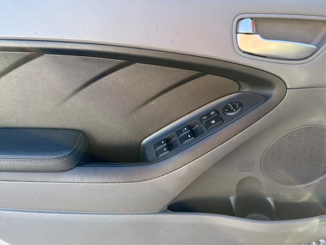 2018 Kia Forte LX (3KPFK4A72JE) with an 2L I-4 DOHC engine, located at 1230 East Main St, Xenia, OH, 45385, (937) 908-9800, 39.688026, -83.910172 - ### Drive into Adventure with the 2018 Kia Forte LX at Advantage Car and Credit - Xenia!<br /> <br /> Are you ready to elevate your daily commute or weekend getaway? The 2018 Kia Forte LX, available now at Advantage Car and Credit in Xenia, OH, is the perfect vehicle for both the budget-conscious bu - Photo#17