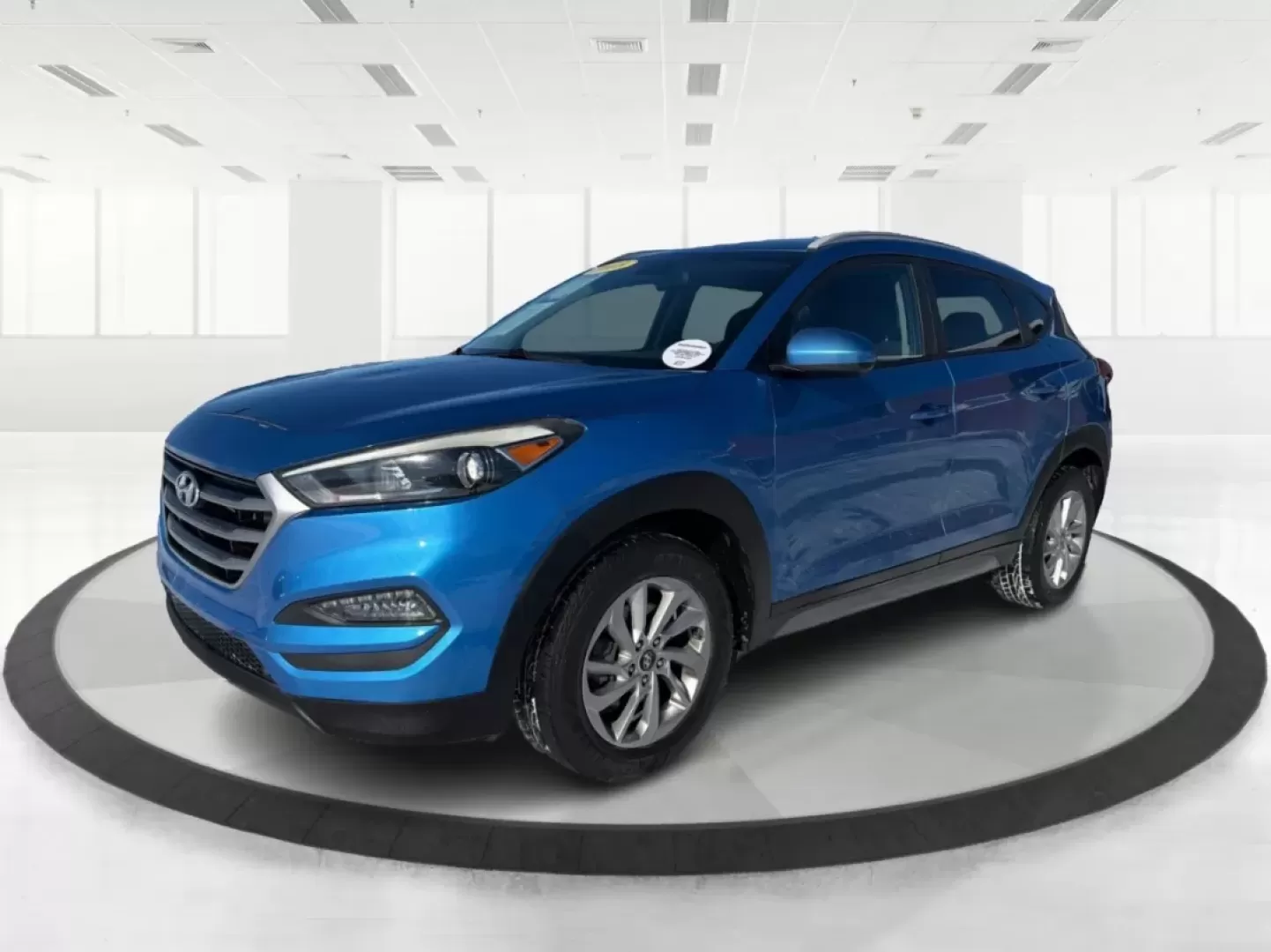 2018 Hyundai Tucson SEL (KM8J3CA43JU) with an Nu 2L I-4 gasoline direct injection engine, located at 8750 N County Rd 25A, Piqua, OH, 45356, (937) 908-9800, 40.164391, -84.232513 - Are you ready to elevate your adventures? Whether you're a growing family in need of a reliable SUV or a commuter looking for comfort on long drives, this 2018 Hyundai Tucson SEL is your ticket to a life filled with experiences. Discover the perfect blend of performance, safety, and technology at Ad - Photo#8
