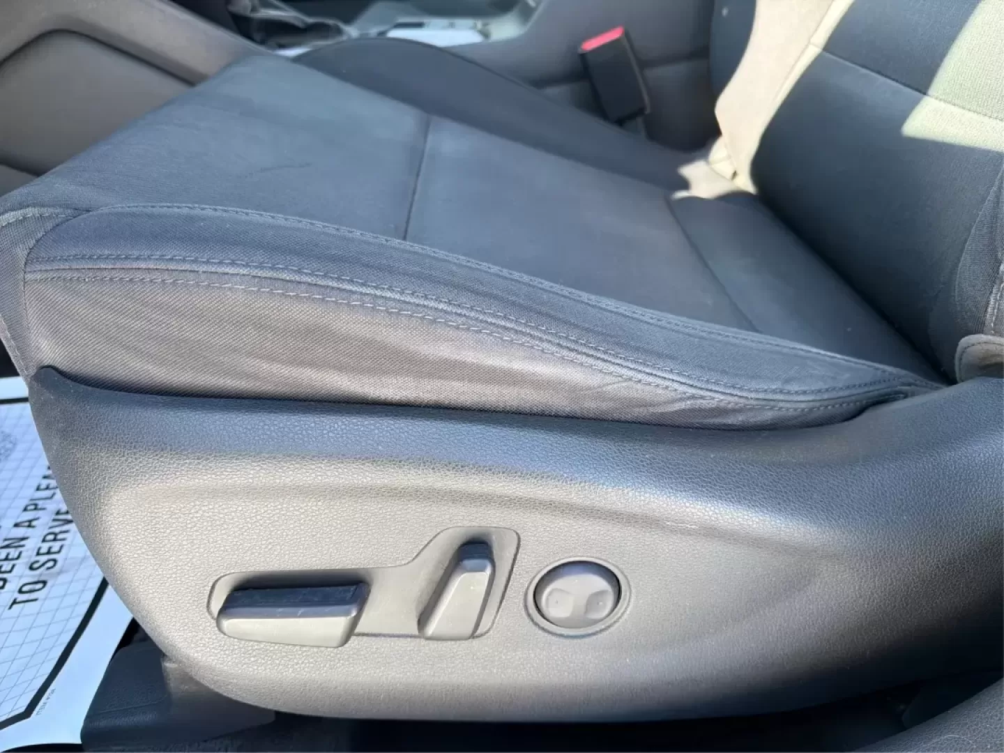 2018 Hyundai Tucson SEL (KM8J3CA43JU) with an Nu 2L I-4 gasoline direct injection engine, located at 8750 N County Rd 25A, Piqua, OH, 45356, (937) 908-9800, 40.164391, -84.232513 - Are you ready to elevate your adventures? Whether you're a growing family in need of a reliable SUV or a commuter looking for comfort on long drives, this 2018 Hyundai Tucson SEL is your ticket to a life filled with experiences. Discover the perfect blend of performance, safety, and technology at Ad - Photo#17