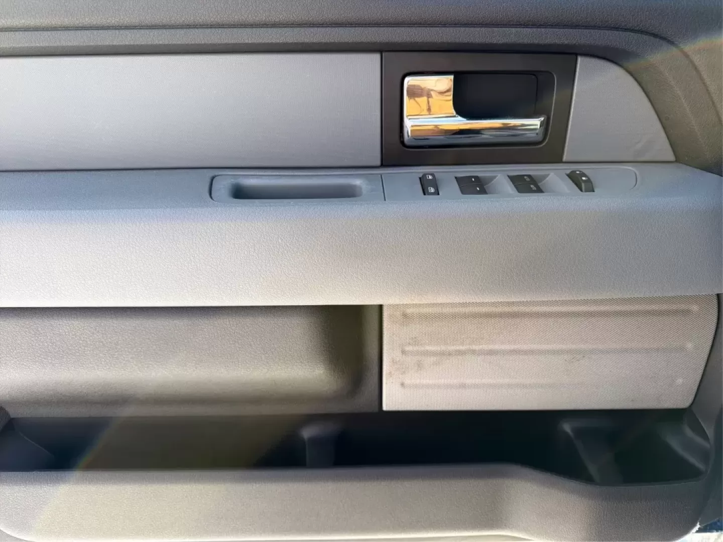 2014 Ford F-150 XLT (1FTFW1ET2EF) with an Other engine, located at 8750 N County Rd 25A, Piqua, OH, 45356, (937) 908-9800, 40.164391, -84.232513 - **Take Your Adventures to New Heights with the 2014 Ford F-150 XLT at Advantage Car and Credit - Piqua!**<br /> <br /> Are you ready to elevate your lifestyle with a reliable truck that can take on anything from weekend getaways to daily commutes? Look no further than this stunning 2014 Ford F-150 X - Photo#18