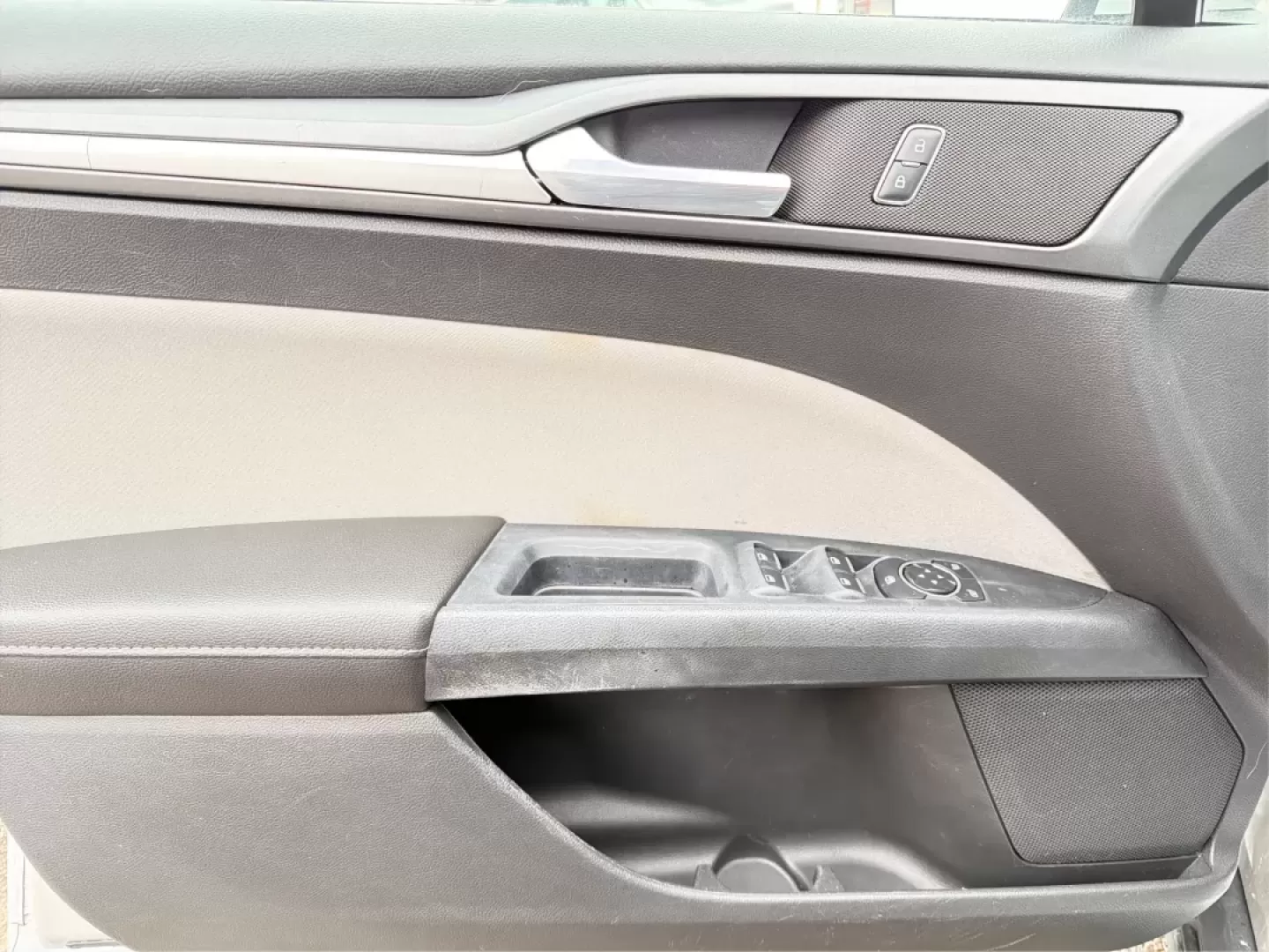 2014 Ford Fusion S (3FA6P0G70ER) with an 2.5L L4 DOHC 16V engine, Automatic transmission, located at 1951 S Dayton Lakeview Rd., New Carlisle, OH, 45344, (937) 908-9800, 39.890999, -84.050255 - **Discover a New Level of Comfort and Style with the 2014 Ford Fusion at Advantage Car and Credit!**<br /> <br /> Are you on the hunt for a reliable sedan that perfectly balances style, efficiency, and comfort? Look no further than the 2014 Ford Fusion, available now at Advantage Car and Credit in N - Photo#18