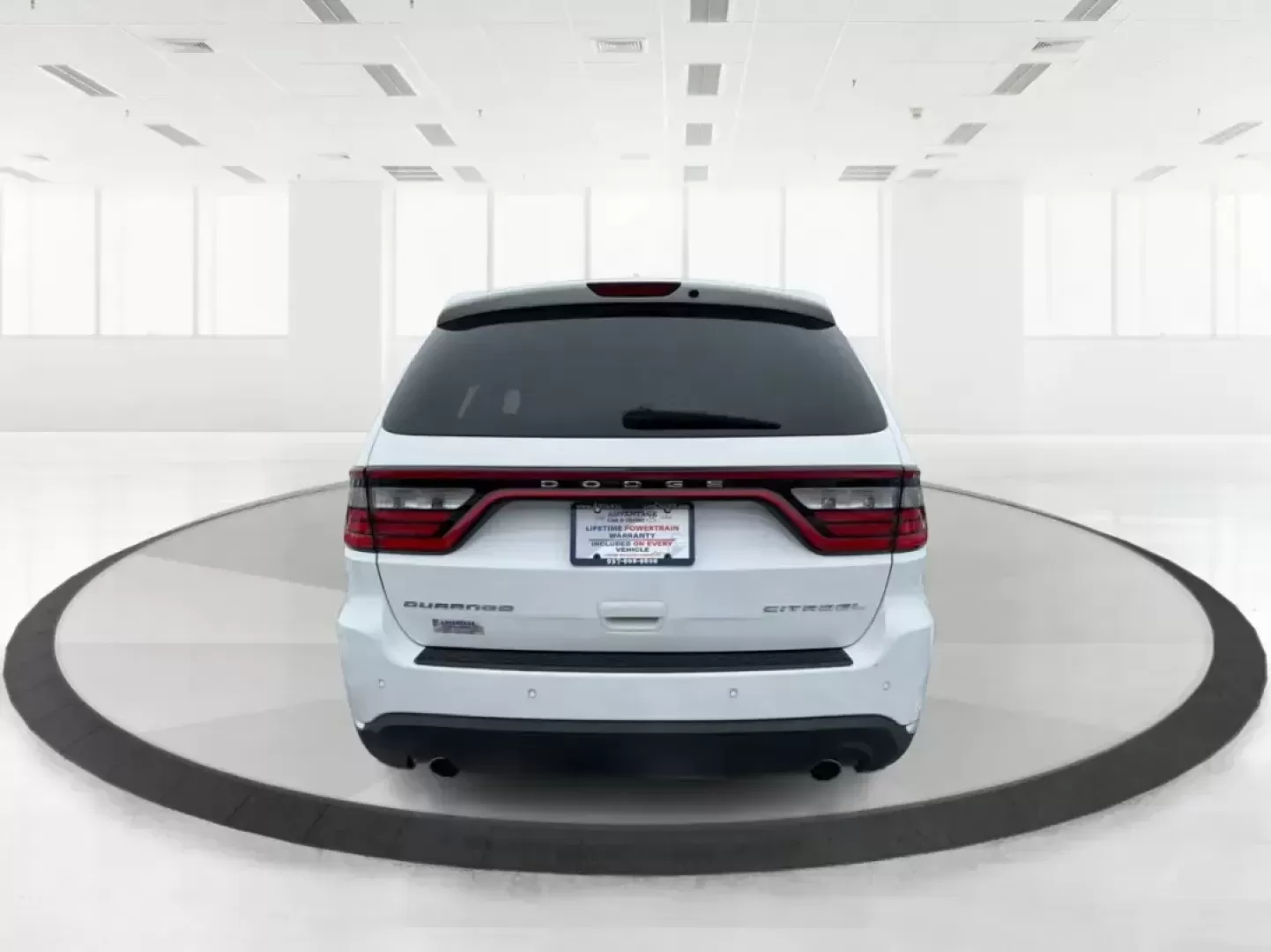 2015 Dodge Durango Citadel (1C4RDHEG2FC) with an 3.6L V6 DOHC 24V engine, 8A transmission, located at 4508 South Dixie Dr, Moraine, OH, 45439, (937) 908-9800, 39.689976, -84.218452 - **Unleash Adventure with the 2015 Dodge Durango Citadel Perfect for Family Road Trips!**<br /> <br /> Are you ready to take your family on unforgettable adventures? The 2015 Dodge Durango Citadel is designed for those who love the open road and the comfort of a spacious SUV. With its sleek Bright W - Photo#3