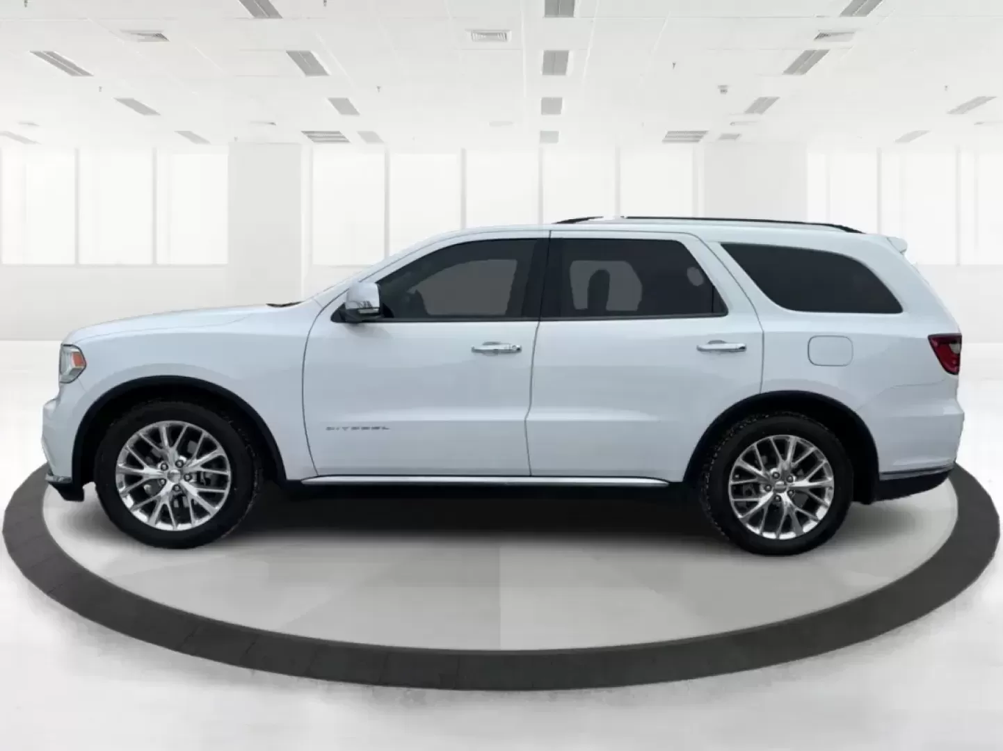 2015 Dodge Durango Citadel (1C4RDHEG2FC) with an 3.6L V6 DOHC 24V engine, 8A transmission, located at 4508 South Dixie Dr, Moraine, OH, 45439, (937) 908-9800, 39.689976, -84.218452 - **Unleash Adventure with the 2015 Dodge Durango Citadel Perfect for Family Road Trips!**<br /> <br /> Are you ready to take your family on unforgettable adventures? The 2015 Dodge Durango Citadel is designed for those who love the open road and the comfort of a spacious SUV. With its sleek Bright W - Photo#5