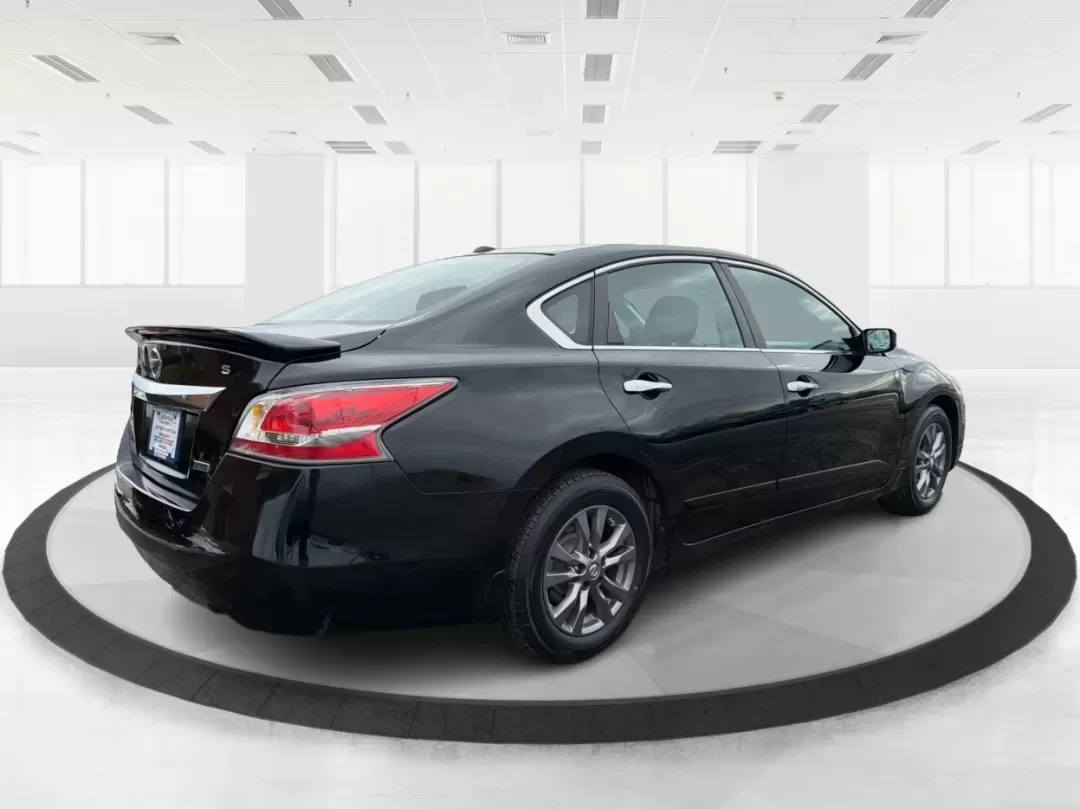 2015 Nissan Altima 2.5 S (1N4AL3AP8FC) with an 2.5L I-4 DOHC engine, located at 1184 Kauffman Ave, Fairborn, OH, 45324, (937) 908-9800, 39.807072, -84.030914 - ### Drive Your Future with Confidence: 2015 Nissan Altima at Advantage Car and Credit - Fairborn<br /> <br /> Are you looking for a reliable sedan that balances comfort, efficiency, and style? Look no further than the 2015 Nissan Altima 2.5 S, a perfect choice for daily commuters, growing families, - Photo#2
