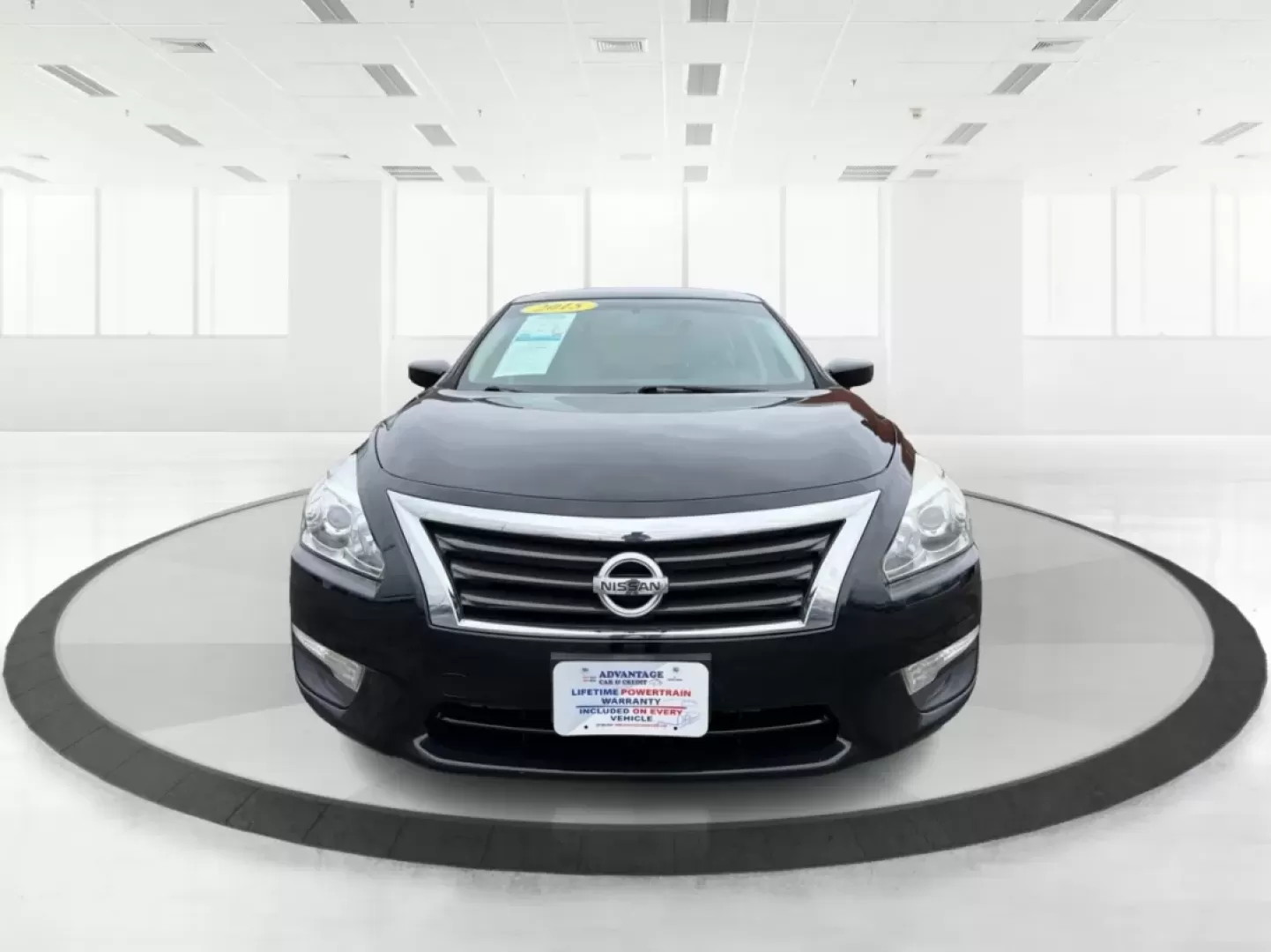 2015 Nissan Altima 2.5 S (1N4AL3AP8FC) with an 2.5L I-4 DOHC engine, located at 1184 Kauffman Ave, Fairborn, OH, 45324, (937) 908-9800, 39.807072, -84.030914 - ### Drive Your Future with Confidence: 2015 Nissan Altima at Advantage Car and Credit - Fairborn<br /> <br /> Are you looking for a reliable sedan that balances comfort, efficiency, and style? Look no further than the 2015 Nissan Altima 2.5 S, a perfect choice for daily commuters, growing families, - Photo#7