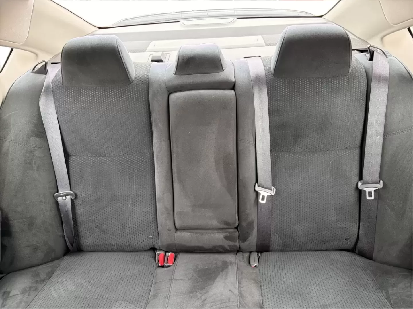 2015 Nissan Altima 2.5 S (1N4AL3AP8FC) with an 2.5L I-4 DOHC engine, located at 1184 Kauffman Ave, Fairborn, OH, 45324, (937) 908-9800, 39.807072, -84.030914 - ### Drive Your Future with Confidence: 2015 Nissan Altima at Advantage Car and Credit - Fairborn<br /> <br /> Are you looking for a reliable sedan that balances comfort, efficiency, and style? Look no further than the 2015 Nissan Altima 2.5 S, a perfect choice for daily commuters, growing families, - Photo#14