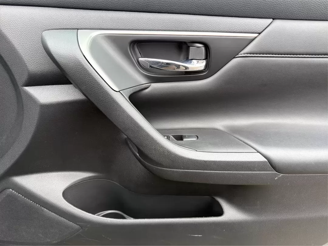 2015 Nissan Altima 2.5 S (1N4AL3AP8FC) with an 2.5L I-4 DOHC engine, located at 1184 Kauffman Ave, Fairborn, OH, 45324, (937) 908-9800, 39.807072, -84.030914 - ### Drive Your Future with Confidence: 2015 Nissan Altima at Advantage Car and Credit - Fairborn<br /> <br /> Are you looking for a reliable sedan that balances comfort, efficiency, and style? Look no further than the 2015 Nissan Altima 2.5 S, a perfect choice for daily commuters, growing families, - Photo#19