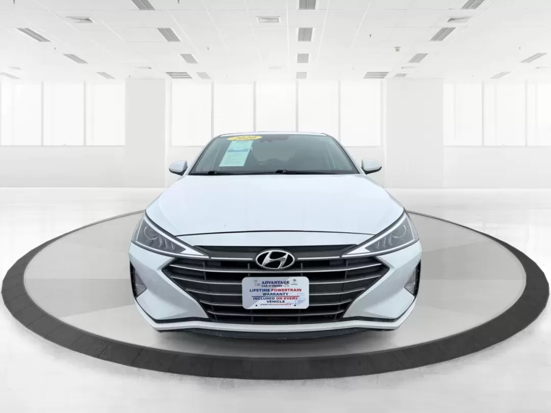 2020 Hyundai Elantra SEL (5NPD84LF8LH) with an Nu 2L I-4 DOHC engine, located at 880 E. National Road, Vandalia, OH, 45377, (937) 908-9800, 39.891918, -84.183594 - Are you ready to elevate your everyday driving experience? Look no further than this stunning 2020 Hyundai Elantra SEL, the perfect sedan for commuters, growing families, or anyone seeking a stylish ride that won't break the bank. Whether you're navigating the bustling streets of Vandalia or embarki - Photo#7