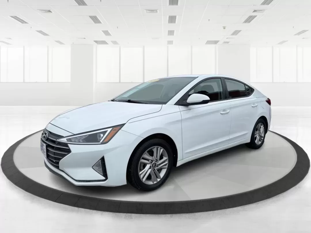 2020 Hyundai Elantra SEL (5NPD84LF8LH) with an Nu 2L I-4 DOHC engine, located at 880 E. National Road, Vandalia, OH, 45377, (937) 908-9800, 39.891918, -84.183594 - Are you ready to elevate your everyday driving experience? Look no further than this stunning 2020 Hyundai Elantra SEL, the perfect sedan for commuters, growing families, or anyone seeking a stylish ride that won't break the bank. Whether you're navigating the bustling streets of Vandalia or embarki - Photo#8