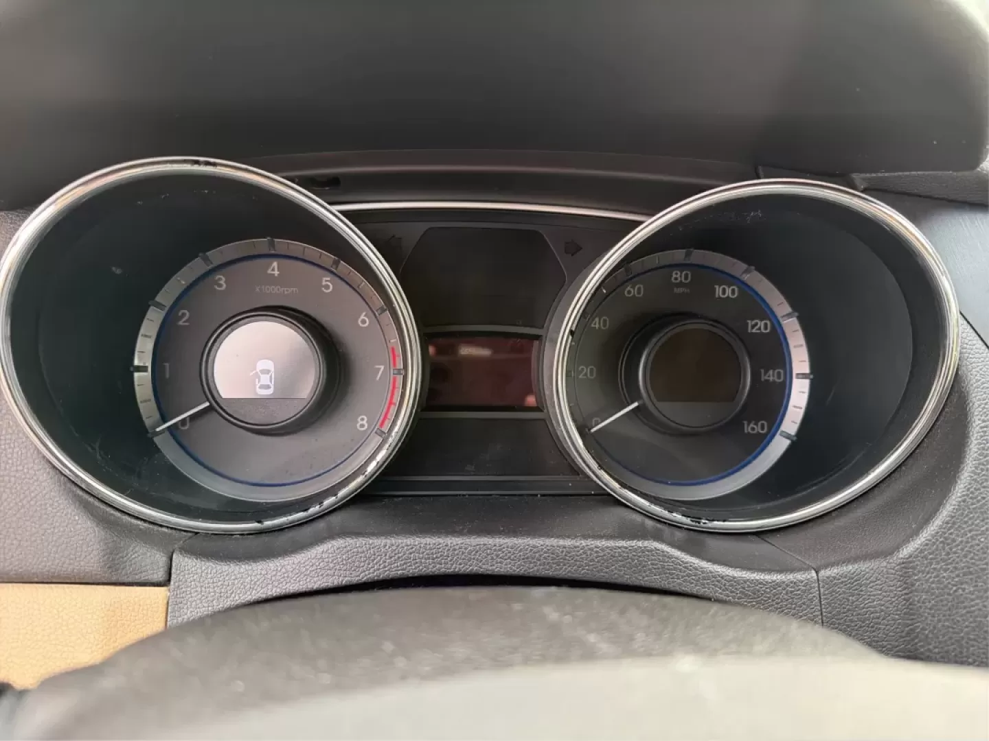 2013 Hyundai Sonata GLS (5NPEB4AC0DH) with an 2.4L I-4 gasoline direct injection engine, located at 1230 East Main St, Xenia, OH, 45385, (937) 908-9800, 39.688026, -83.910172 - **Discover the Perfect Family Sedan: 2013 Hyundai Sonata GLS at Advantage Car and Credit in Xenia, OH!**<br /> <br /> Are you in the market for a reliable and stylish vehicle that accommodates your growing family's needs? Look no further than the sleek 2013 Hyundai Sonata GLS, available now at Advan - Photo#15