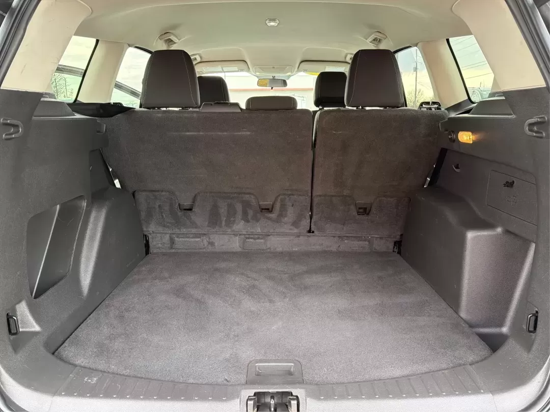 2017 Ford Escape SE (1FMCU9GD8HU) with an Other engine, located at 401 Woodman Dr, Riverside, OH, 45431, (937) 908-9800, 39.760899, -84.123421 - **Adventure Awaits: The 2017 Ford Escape SE at Advantage Car and Credit Riverside**<br /> <br /> Are you looking for a versatile SUV that can keep up with your active lifestyle? Whether you're navigating the bustling streets of Riverside, OH, or heading out for a weekend escape to the beautiful nea - Photo#12