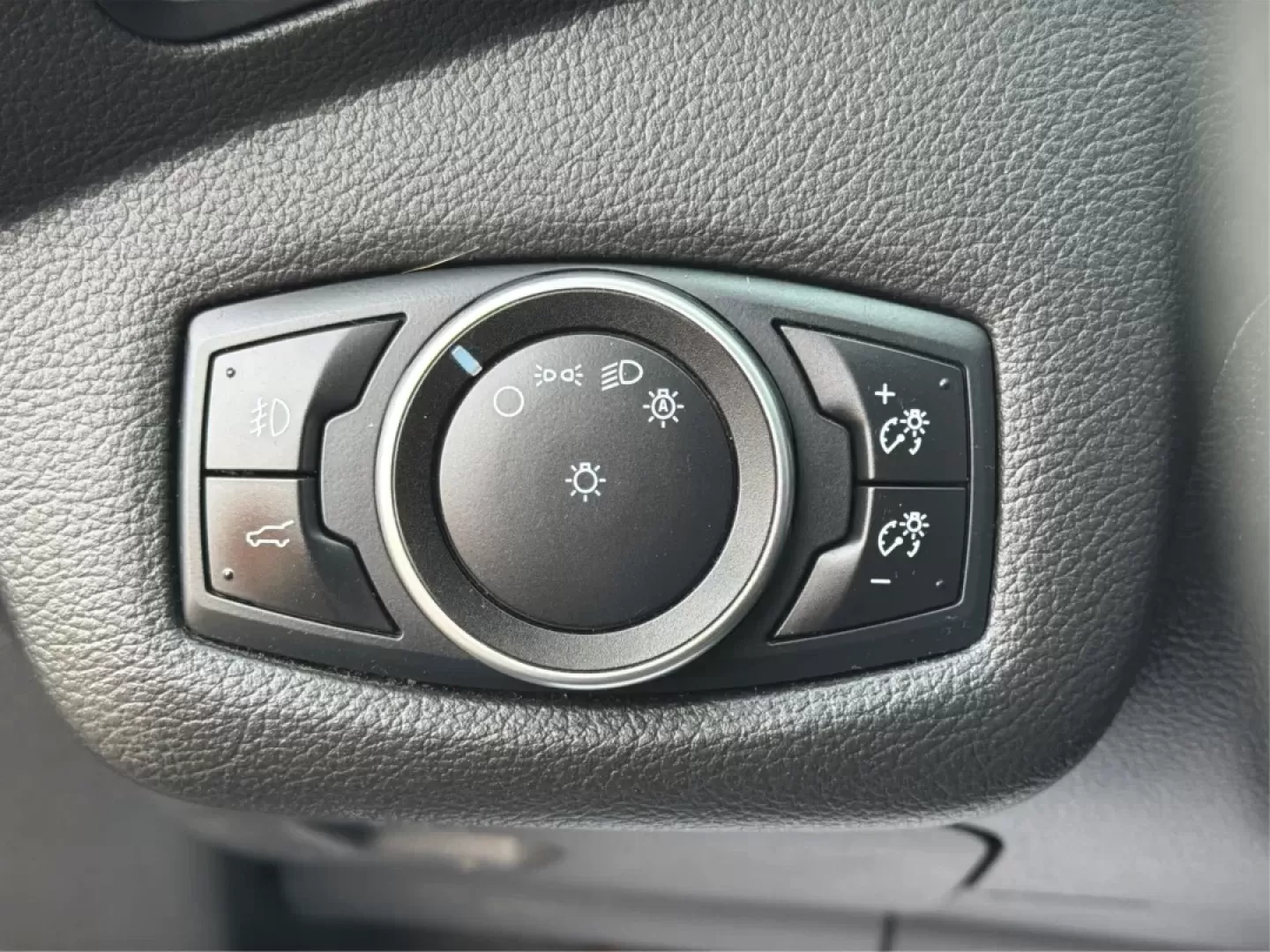 2017 Ford Escape SE (1FMCU9GD8HU) with an Other engine, located at 401 Woodman Dr, Riverside, OH, 45431, (937) 908-9800, 39.760899, -84.123421 - 2017 Ford Escape SE - Photo#17