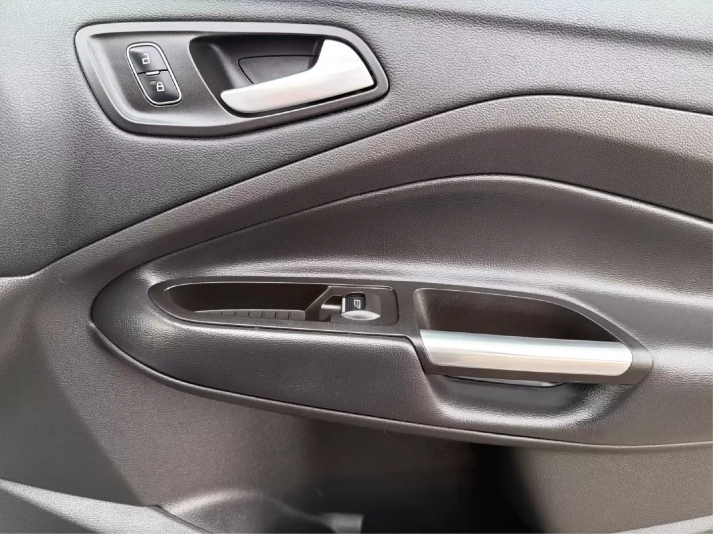 2017 Ford Escape SE (1FMCU9GD8HU) with an Other engine, located at 401 Woodman Dr, Riverside, OH, 45431, (937) 908-9800, 39.760899, -84.123421 - 2017 Ford Escape SE - Photo#20