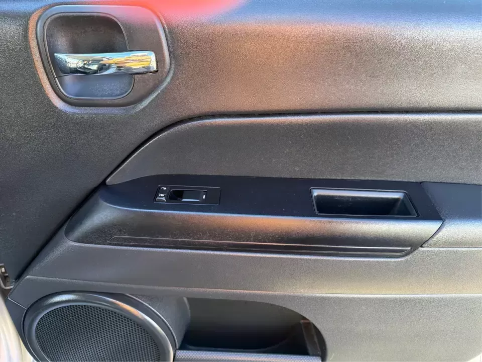 2016 Jeep Patriot High Altitude Edition (1C4NJRFB2GD) with an 2.4L I-4 DOHC engine, Automatic transmission, located at 4508 South Dixie Dr, Moraine, OH, 45439, (937) 908-9800, 39.689976, -84.218452 - **Adventure Awaits with the 2016 Jeep Patriot High Altitude Edition!**<br /> <br /> Are you ready to embrace the outdoors and transform your daily commute into an exciting journey? The 2016 Jeep Patriot High Altitude Edition is here at Advantage Car and Credit in Riverside, OH, where you can experie - Photo#19