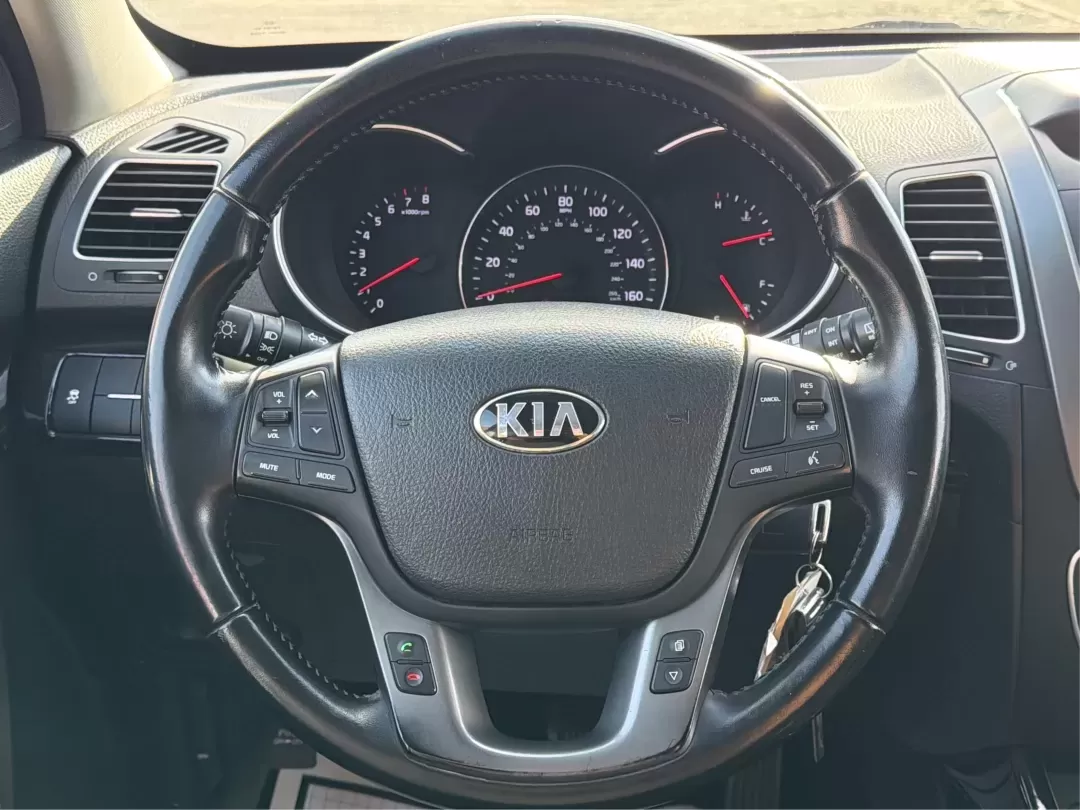 2015 Kia Sorento LX (5XYKT4A61FG) with an 2.4L I-4 gasoline direct injection engine, located at 401 Woodman Dr, Riverside, OH, 45431, (937) 908-9800, 39.760899, -84.123421 - **Experience Adventure with the 2015 Kia Sorento at Advantage Car and Credit - Riverside!**<br /> <br /> Are you ready to elevate your family's weekend getaways or daily commutes? Look no further than this stunning 2015 Kia Sorento LX, available at Advantage Car and Credit in Riverside, OH. This ver - Photo#16
