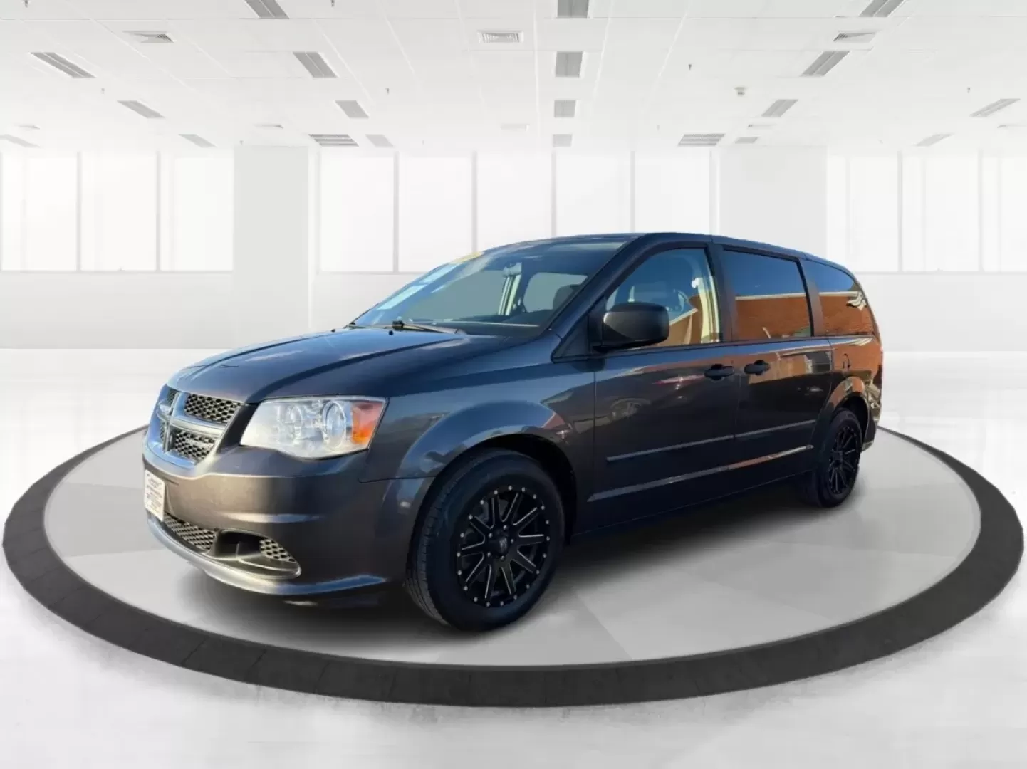 2016 Dodge Grand Caravan American Value Pkg (2C4RDGBG7GR) with an Pentastar 3.6L V-6 DOHC engine, 6A transmission, located at 4508 South Dixie Dr, Moraine, OH, 45439, (937) 908-9800, 39.689976, -84.218452 - **Discover the Freedom of Family Adventures with the 2016 Dodge Grand Caravan at Advantage Car and Credit - Moraine!**<br /> <br /> Are you ready to transform your family outings into unforgettable adventures? The 2016 Dodge Grand Caravan is the perfect companion for busy parents, spacious enough to - Photo#8