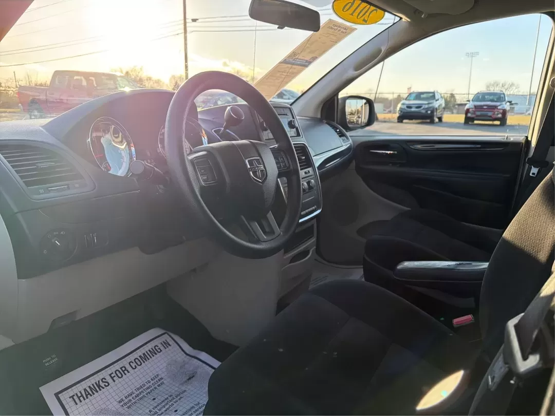 2016 Dodge Grand Caravan American Value Pkg (2C4RDGBG7GR) with an Pentastar 3.6L V-6 DOHC engine, 6A transmission, located at 4508 South Dixie Dr, Moraine, OH, 45439, (937) 908-9800, 39.689976, -84.218452 - **Discover the Freedom of Family Adventures with the 2016 Dodge Grand Caravan at Advantage Car and Credit - Moraine!**<br /> <br /> Are you ready to transform your family outings into unforgettable adventures? The 2016 Dodge Grand Caravan is the perfect companion for busy parents, spacious enough to - Photo#9