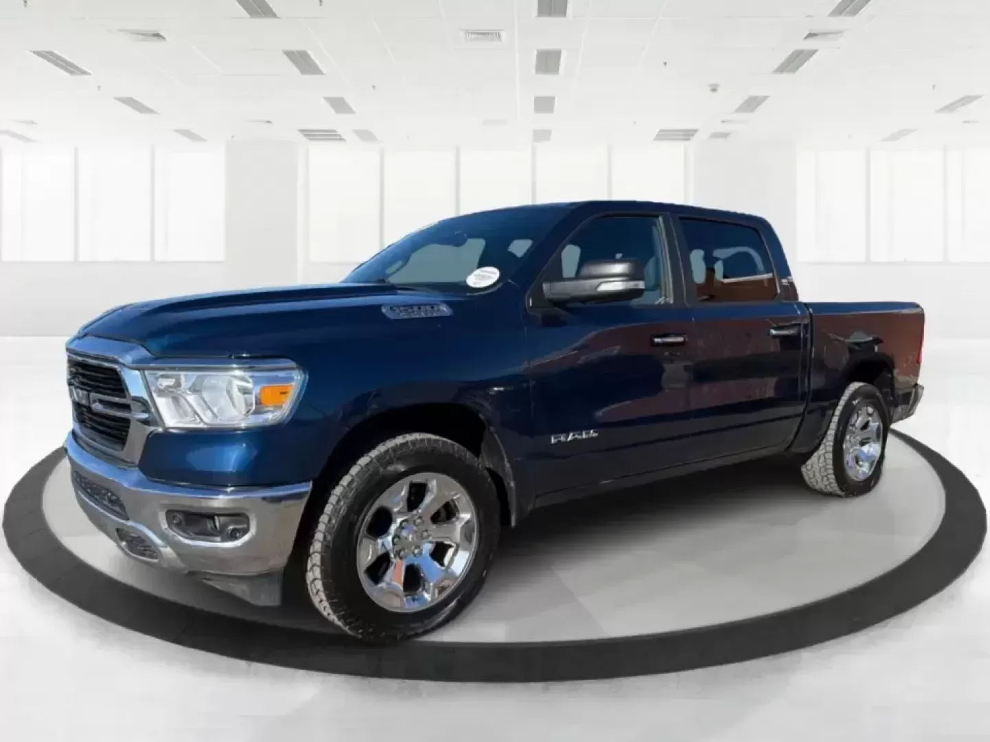 2019 Ram 1500 Big Horn/Lone Star Crew Cab 4x4 5'7 Box (1C6SRFFT2KN) with an 5.7L V8 OHV 16V engine, 8A transmission, located at 880 E. National Road, Vandalia, OH, 45377, (937) 908-9800, 39.891918, -84.183594 - **Experience the Ultimate Adventure with the 2019 Ram 1500 Big Horn/Lone Star Crew Cab 4x4!**<br /> <br /> If you're searching for a truck that seamlessly blends rugged capability with everyday practicality, look no further than the 2019 Ram 1500 Big Horn/Lone Star Crew Cab 4x4, available now at Adv - Photo#8