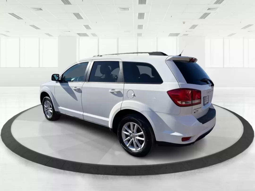 2016 Dodge Journey SXT (3C4PDCBG8GT) with an Other engine, located at 1230 East Main St, Xenia, OH, 45385, (937) 908-9800, 39.688026, -83.910172 - **Unleash Your Adventurous Spirit with the 2016 Dodge Journey SXT A Perfect SUV for Family Escapades!**<br /> <br /> Are you a growing family looking for the ideal vehicle to accommodate your lifestyle? Or perhaps you need a reliable SUV that excels in both daily commutes and weekend adventures? Lo - Photo#4