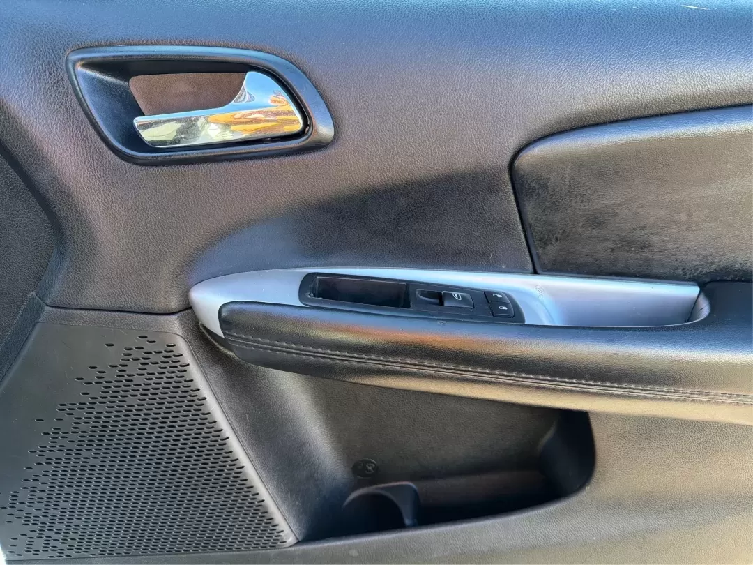 2016 Dodge Journey SXT (3C4PDCBG8GT) with an Other engine, located at 1230 East Main St, Xenia, OH, 45385, (937) 908-9800, 39.688026, -83.910172 - **Unleash Your Adventurous Spirit with the 2016 Dodge Journey SXT A Perfect SUV for Family Escapades!**<br /> <br /> Are you a growing family looking for the ideal vehicle to accommodate your lifestyle? Or perhaps you need a reliable SUV that excels in both daily commutes and weekend adventures? Lo - Photo#20