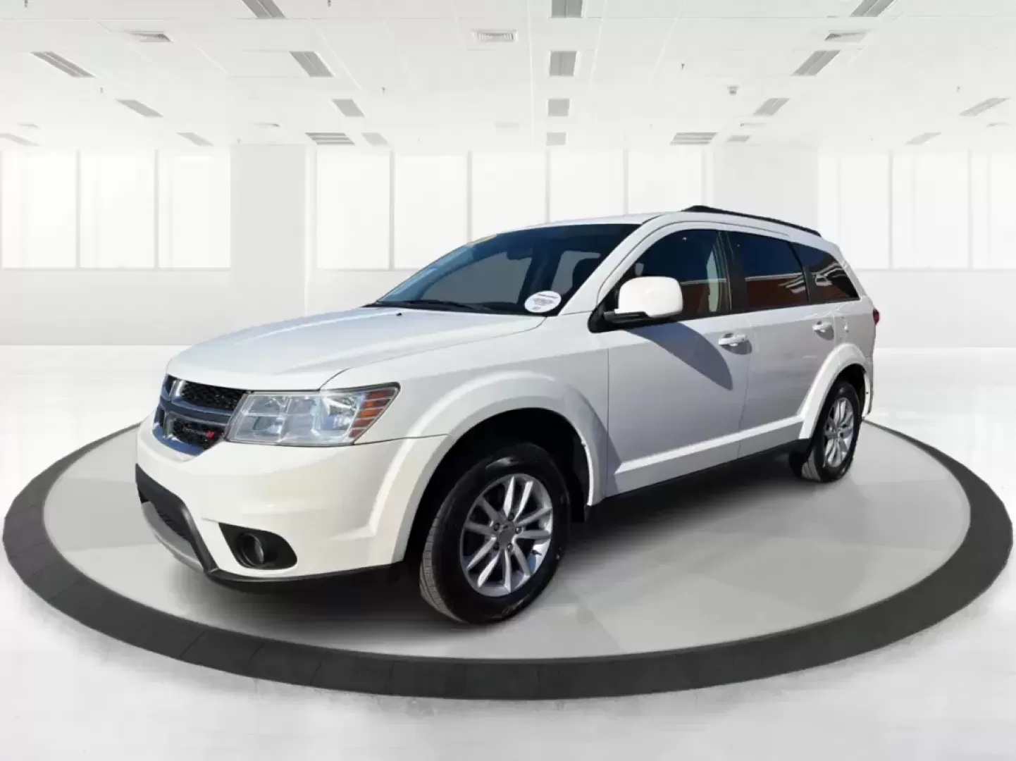 2016 Dodge Journey SXT (3C4PDCBG8GT) with an 3.6L V6 DOHC 24V engine, 4A transmission, located at 401 Woodman Dr, Riverside, OH, 45431, (937) 908-9800, 39.760899, -84.123421 - **Unleash Your Adventurous Spirit with the 2016 Dodge Journey SXT A Perfect SUV for Family Escapades!**<br /> <br /> Are you a growing family looking for the ideal vehicle to accommodate your lifestyle? Or perhaps you need a reliable SUV that excels in both daily commutes and weekend adventures? Lo - Photo#8