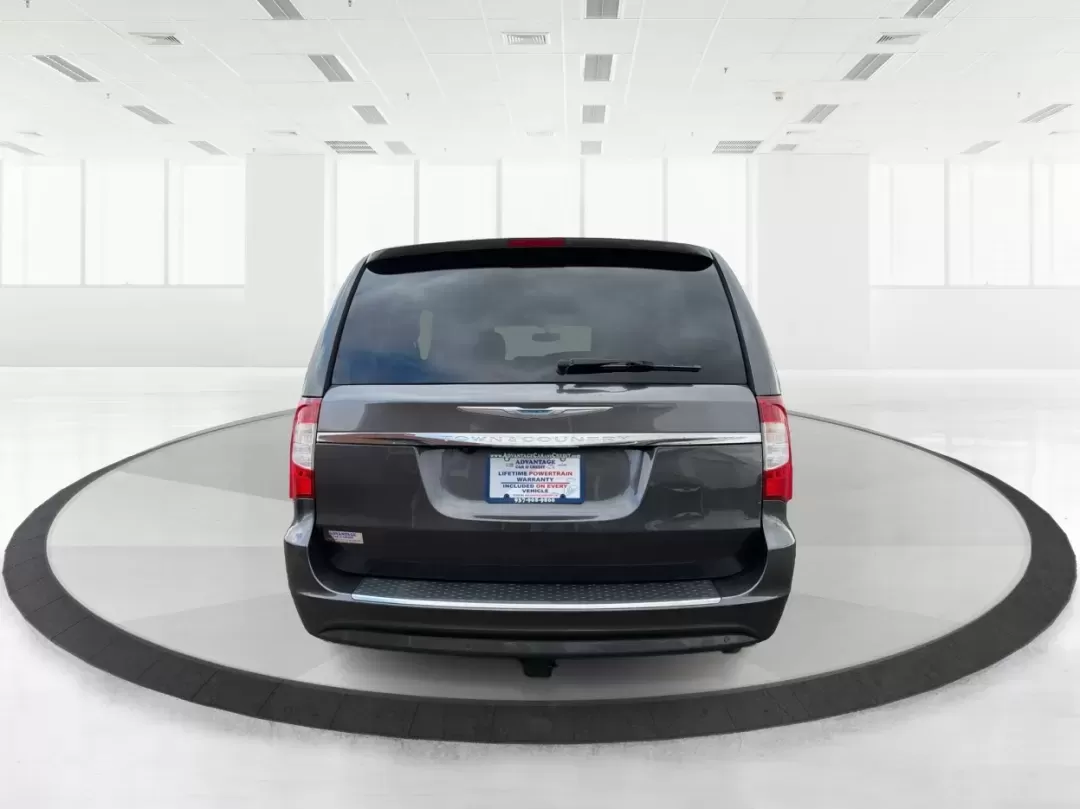 2016 Chrysler Town and Country Touring-L Anniversary Edition (2C4RC1CG8GR) with an Pentastar 3.6L V-6 DOHC engine, 6A transmission, located at 401 Woodman Dr, Riverside, OH, 45431, (937) 908-9800, 39.760899, -84.123421 - Experience the ultimate in family-friendly transportation with the 2016 Chrysler Town and Country, available now at Advantage Car and Credit in Riverside, OH! This exceptional passenger van is perfect for those seeking both versatility and comfort, making it an ideal choice for growing families, w - Photo#3