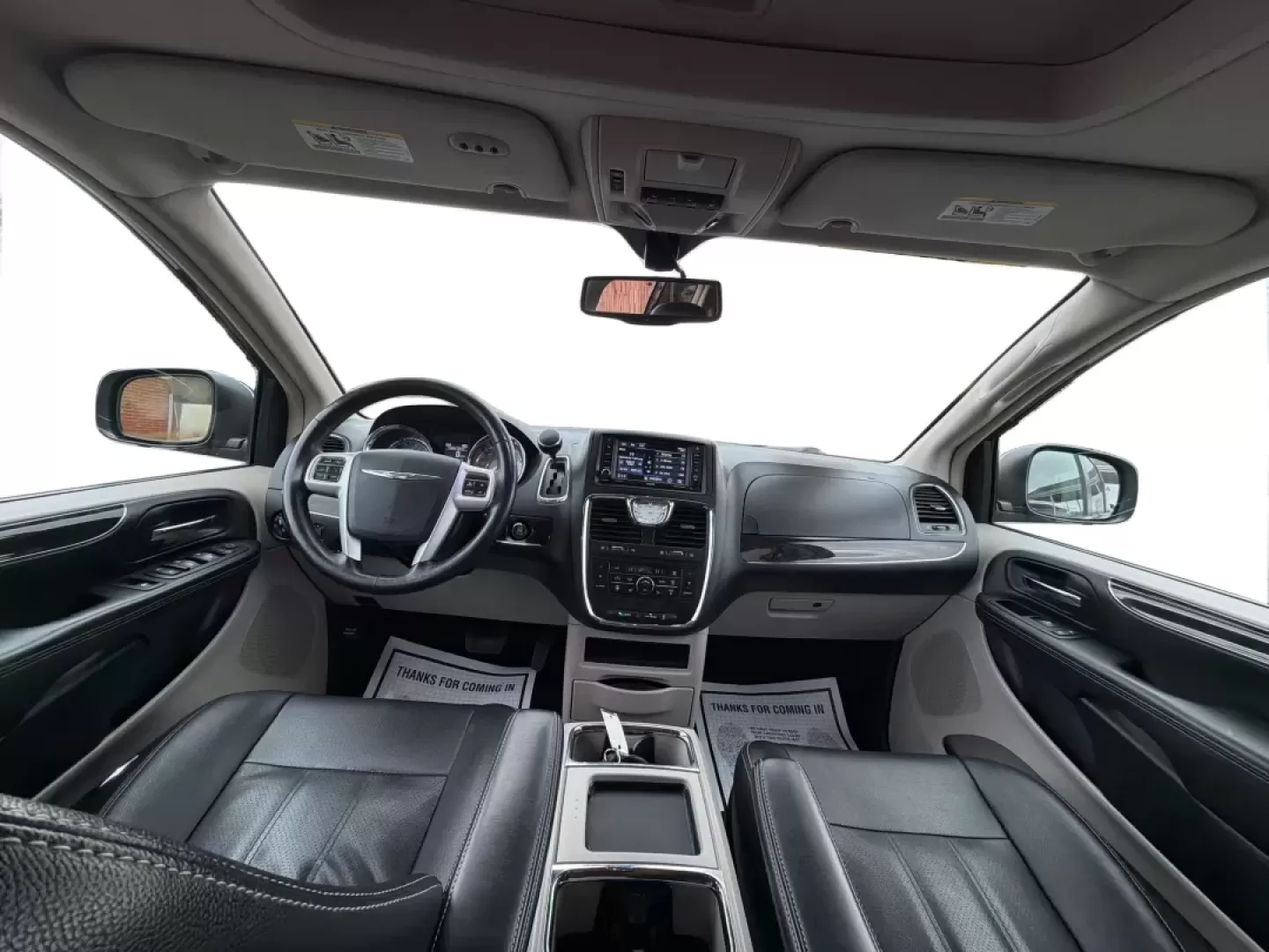 2016 Chrysler Town and Country Touring-L Anniversary Edition (2C4RC1CG8GR) with an Pentastar 3.6L V-6 DOHC engine, 6A transmission, located at 401 Woodman Dr, Riverside, OH, 45431, (937) 908-9800, 39.760899, -84.123421 - Experience the ultimate in family-friendly transportation with the 2016 Chrysler Town and Country, available now at Advantage Car and Credit in Riverside, OH! This exceptional passenger van is perfect for those seeking both versatility and comfort, making it an ideal choice for growing families, w - Photo#21