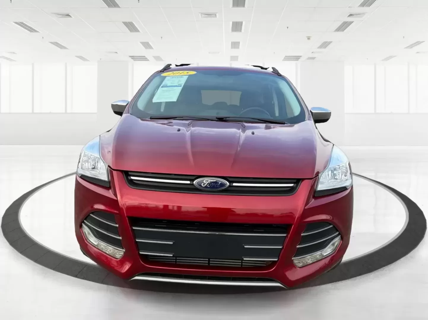 2015 Ford Escape SE (1FMCU0G93FU) with an 2.0L L4 DOHC 16V engine, 6-Speed Automatic transmission, located at 4508 South Dixie Dr, Moraine, OH, 45439, (937) 908-9800, 39.689976, -84.218452 - Are you looking for a vehicle that perfectly balances style, comfort, and functionality for your next family road trip or daily commute? Look no further than this stunning 2015 Ford Escape SE, available now at Advantage Car and Credit in Moraine, OH! This versatile SUV is designed to meet the demand - Photo#7