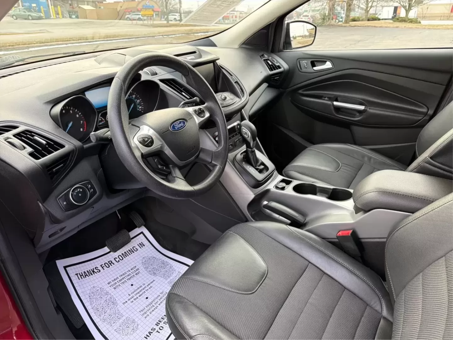 2015 Ford Escape SE (1FMCU0G93FU) with an 2.0L L4 DOHC 16V engine, 6-Speed Automatic transmission, located at 4508 South Dixie Dr, Moraine, OH, 45439, (937) 908-9800, 39.689976, -84.218452 - Are you looking for a vehicle that perfectly balances style, comfort, and functionality for your next family road trip or daily commute? Look no further than this stunning 2015 Ford Escape SE, available now at Advantage Car and Credit in Moraine, OH! This versatile SUV is designed to meet the demand - Photo#9