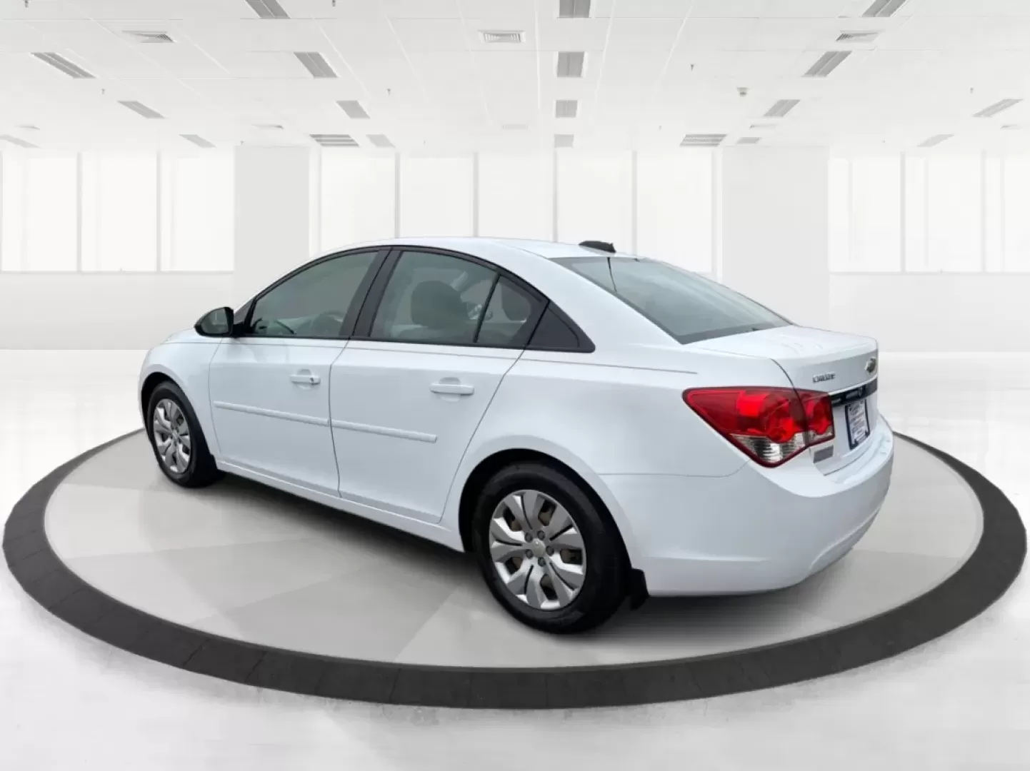 2015 Chevrolet Cruze LS Auto (1G1PA5SH8F7) with an ECOTEC 1.8L I-4 DOHC engine, 6-Speed Automatic transmission, located at 1951 S Dayton Lakeview Rd., New Carlisle, OH, 45344, (937) 908-9800, 39.890999, -84.050255 - **Drive Your Future with Confidence: 2015 Chevrolet Cruze at Advantage Car and Credit in New Carlisle, OH**<br /> <br /> Are you searching for a reliable and stylish vehicle that fits your busy lifestyle? Look no further than this 2015 Chevrolet Cruze, available now at Advantage Car and Credit in Ne - Photo#4