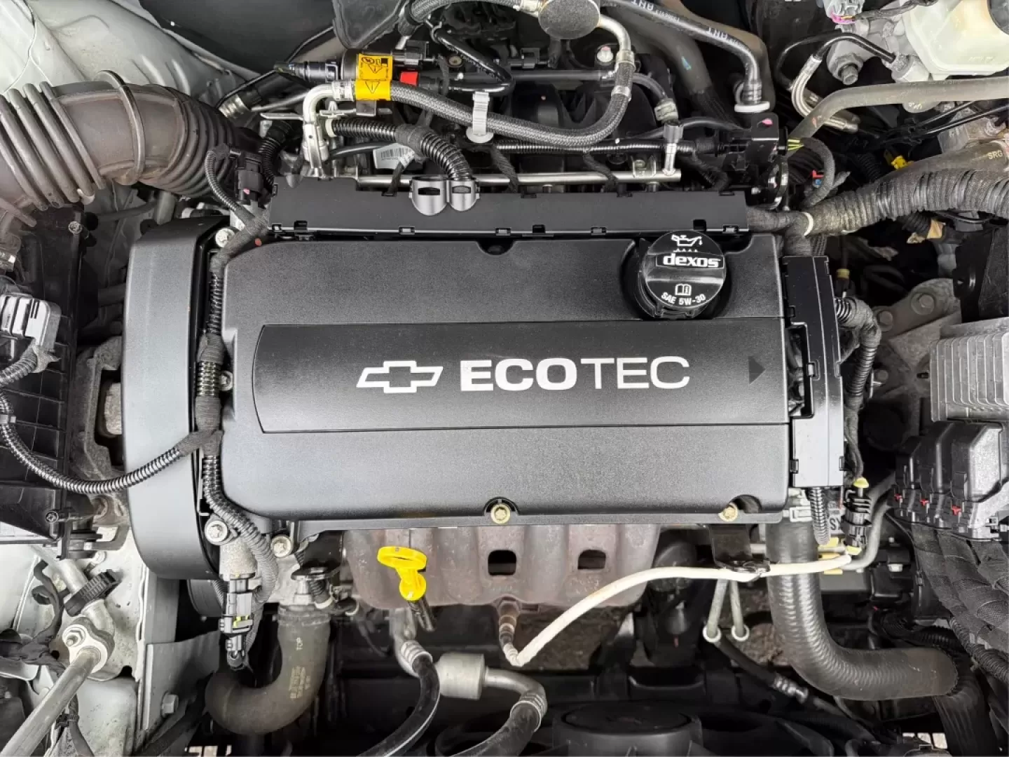 2015 Chevrolet Cruze LS Auto (1G1PA5SH8F7) with an ECOTEC 1.8L I-4 DOHC engine, 6-Speed Automatic transmission, located at 1951 S Dayton Lakeview Rd., New Carlisle, OH, 45344, (937) 908-9800, 39.890999, -84.050255 - **Drive Your Future with Confidence: 2015 Chevrolet Cruze at Advantage Car and Credit in New Carlisle, OH**<br /> <br /> Are you searching for a reliable and stylish vehicle that fits your busy lifestyle? Look no further than this 2015 Chevrolet Cruze, available now at Advantage Car and Credit in Ne - Photo#11