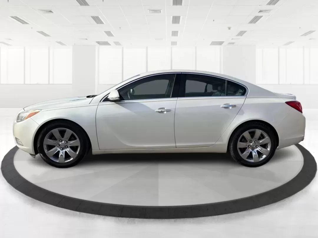 2013 Buick Regal Turbo - Premium 1 (2G4GS5EV4D9) with an ECOTEC 2L I-4 gasoline direct injection engine, located at 1184 Kauffman Ave, Fairborn, OH, 45324, (937) 908-9800, 39.807072, -84.030914 - **Discover the Perfect Blend of Comfort and Performance with the 2013 Buick Regal Turbo Premium 1!**<br /> <br /> Are you in the market for a vehicle that combines luxury, performance, and practicality? Look no further than the stunning 2013 Buick Regal Turbo Premium 1, available now at Advantage Ca - Photo#5