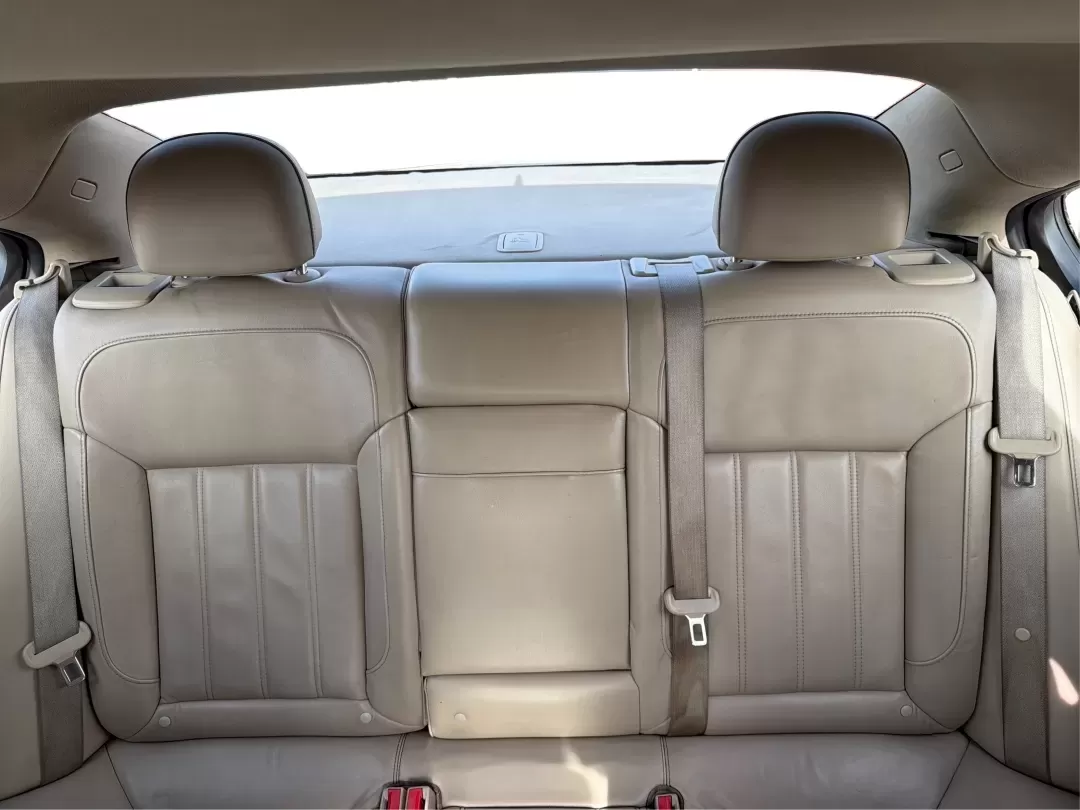 2013 Buick Regal Turbo - Premium 1 (2G4GS5EV4D9) with an ECOTEC 2L I-4 gasoline direct injection engine, located at 1184 Kauffman Ave, Fairborn, OH, 45324, (937) 908-9800, 39.807072, -84.030914 - **Discover the Perfect Blend of Comfort and Performance with the 2013 Buick Regal Turbo Premium 1!**<br /> <br /> Are you in the market for a vehicle that combines luxury, performance, and practicality? Look no further than the stunning 2013 Buick Regal Turbo Premium 1, available now at Advantage Ca - Photo#14