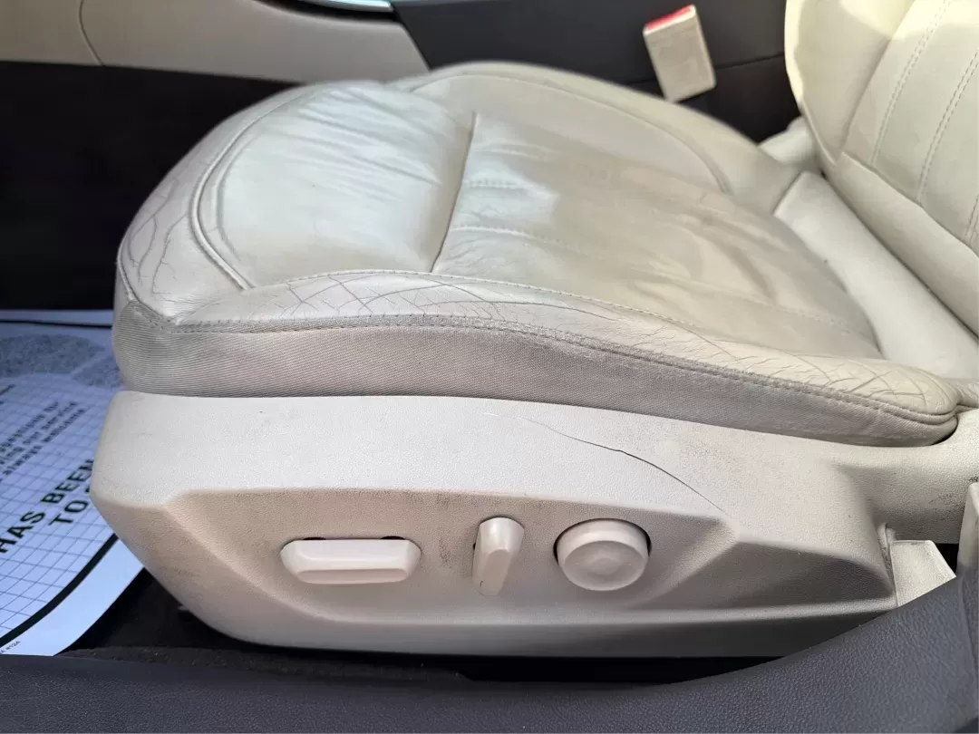 2013 Buick Regal Turbo - Premium 1 (2G4GS5EV4D9) with an ECOTEC 2L I-4 gasoline direct injection engine, located at 1184 Kauffman Ave, Fairborn, OH, 45324, (937) 908-9800, 39.807072, -84.030914 - **Discover the Perfect Blend of Comfort and Performance with the 2013 Buick Regal Turbo Premium 1!**<br /> <br /> Are you in the market for a vehicle that combines luxury, performance, and practicality? Look no further than the stunning 2013 Buick Regal Turbo Premium 1, available now at Advantage Ca - Photo#18