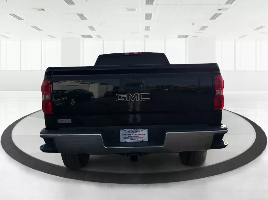 2015 GMC Sierra 1500 SLE (1GTV2UEC8FZ) with an EcoTec3 4.3L V-6 gasoline direct injection engine, located at 401 Woodman Dr, Riverside, OH, 45431, (937) 908-9800, 39.760899, -84.123421 - **Experience Adventure with the 2015 GMC Sierra 1500 at Advantage Car and Credit - Riverside!**<br /> <br /> Are you ready to take your lifestyle to the next level? Whether you're hauling gear for weekend adventures, commuting through Riverside's bustling streets, or navigating through family road t - Photo#3