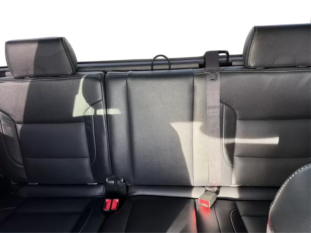 2015 GMC Sierra 1500 SLE (1GTV2UEC8FZ) with an EcoTec3 4.3L V-6 gasoline direct injection engine, located at 401 Woodman Dr, Riverside, OH, 45431, (937) 908-9800, 39.760899, -84.123421 - **Experience Adventure with the 2015 GMC Sierra 1500 at Advantage Car and Credit - Riverside!**<br /> <br /> Are you ready to take your lifestyle to the next level? Whether you're hauling gear for weekend adventures, commuting through Riverside's bustling streets, or navigating through family road t - Photo#13