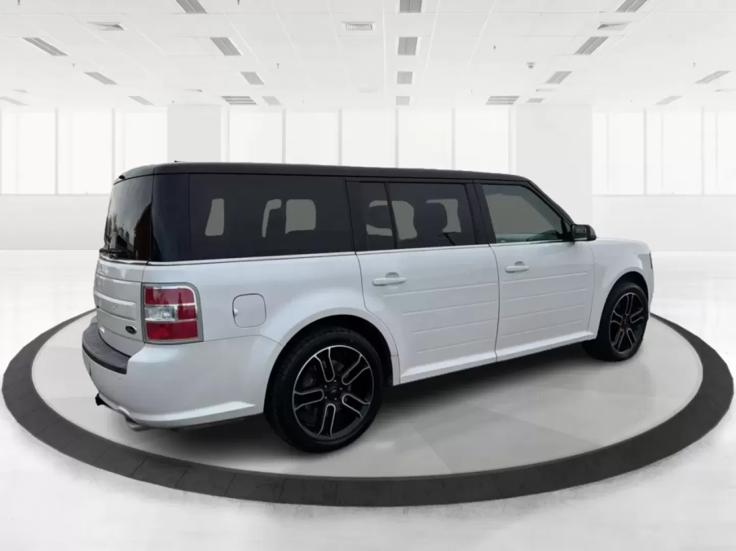2014 Ford Flex SEL (2FMGK5C83EB) with an 3.5L V-6 DOHC engine, located at 401 Woodman Dr, Riverside, OH, 45431, (937) 908-9800, 39.760899, -84.123421 - **Explore the Open Road with Confidence: 2014 Ford Flex SEL at Advantage Car and Credit**<br /> <br /> Are you searching for the perfect vehicle to accommodate your active lifestyle? Look no further! The 2014 Ford Flex SEL is not just a car; it's a gateway to unforgettable family road trips, weekend - Photo#2