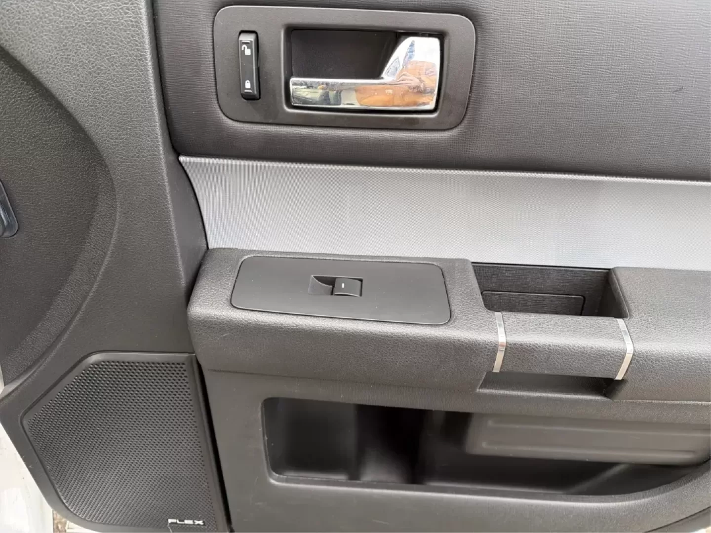 2014 Ford Flex SEL (2FMGK5C83EB) with an 3.5L V-6 DOHC engine, located at 401 Woodman Dr, Riverside, OH, 45431, (937) 908-9800, 39.760899, -84.123421 - **Explore the Open Road with Confidence: 2014 Ford Flex SEL at Advantage Car and Credit**<br /> <br /> Are you searching for the perfect vehicle to accommodate your active lifestyle? Look no further! The 2014 Ford Flex SEL is not just a car; it's a gateway to unforgettable family road trips, weekend - Photo#20