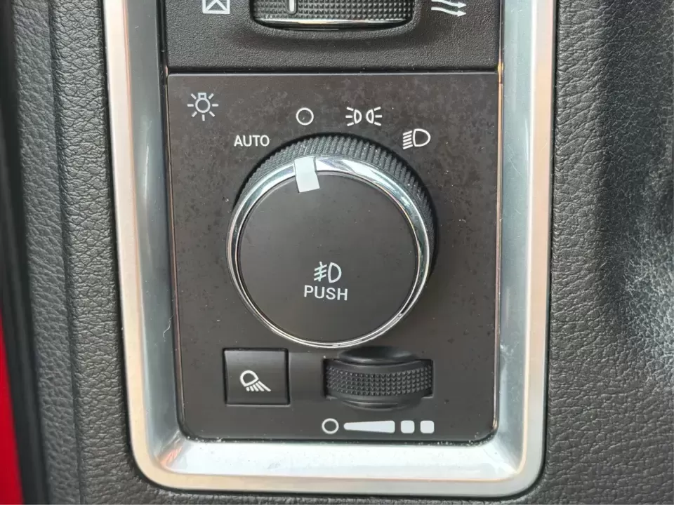 2019 Ram 1500 Big Horn Crew Cab 4x4 5'7 Box (1C6RR7LT5KS) with an HEMI 5.7L V-8 variable valve control engine, 8A transmission, located at 1951 S Dayton Lakeview Rd., New Carlisle, OH, 45344, (937) 908-9800, 39.890999, -84.050255 - **Hit the Road with Confidence: Your 2019 Ram 1500 Awaits at Advantage Car and Credit!**<br /> <br /> Are you ready to elevate your adventures, whether you're hauling gear for a weekend getaway or tackling daily commutes? Look no further than the stunning **2019 Ram 1500 Big Horn Crew Cab** availabl - Photo#16