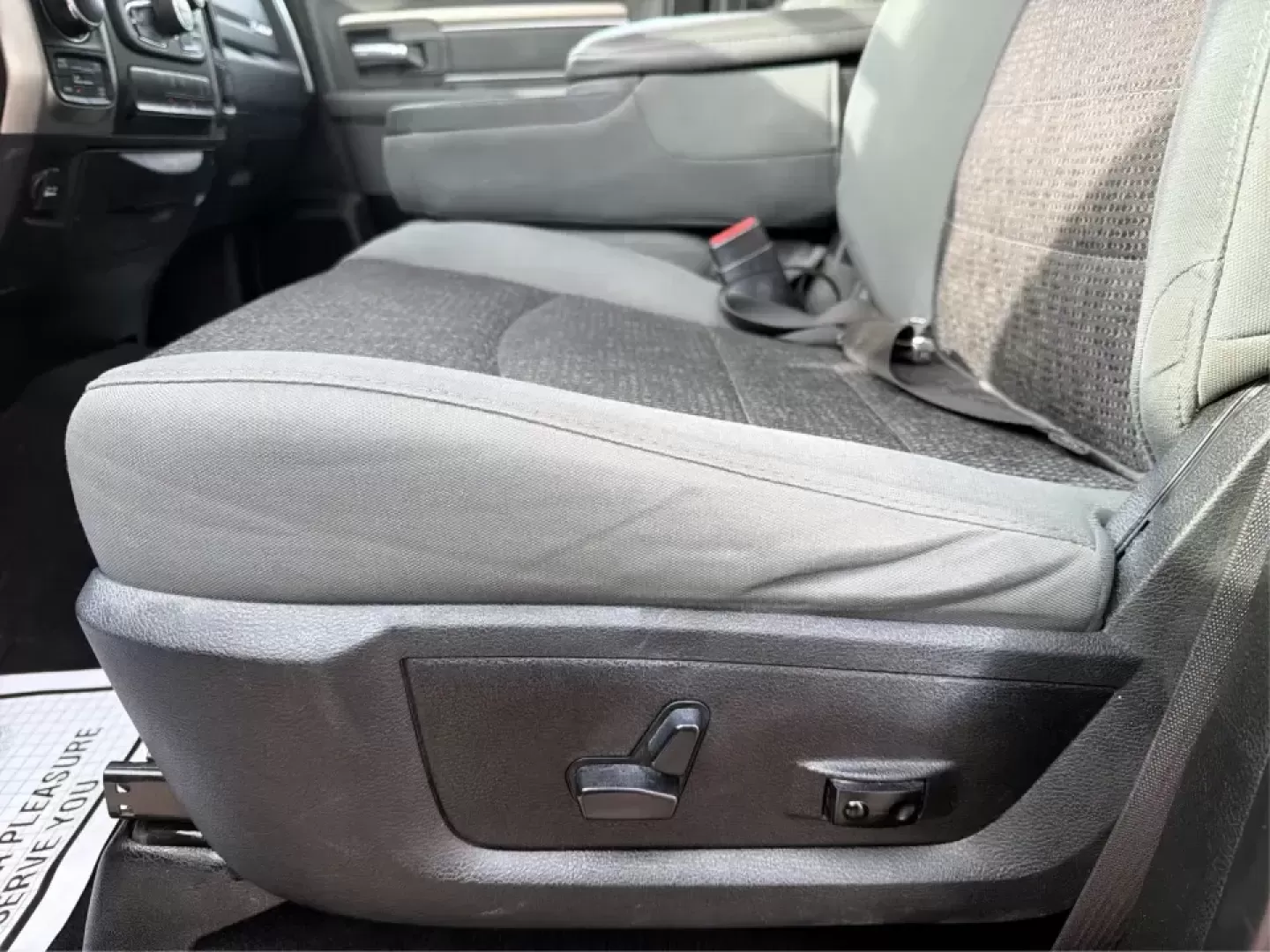 2019 Ram 1500 Big Horn Crew Cab 4x4 5'7 Box (1C6RR7LT5KS) with an HEMI 5.7L V-8 variable valve control engine, 8A transmission, located at 1951 S Dayton Lakeview Rd., New Carlisle, OH, 45344, (937) 908-9800, 39.890999, -84.050255 - **Hit the Road with Confidence: Your 2019 Ram 1500 Awaits at Advantage Car and Credit!**<br /> <br /> Are you ready to elevate your adventures, whether you're hauling gear for a weekend getaway or tackling daily commutes? Look no further than the stunning **2019 Ram 1500 Big Horn Crew Cab** availabl - Photo#17