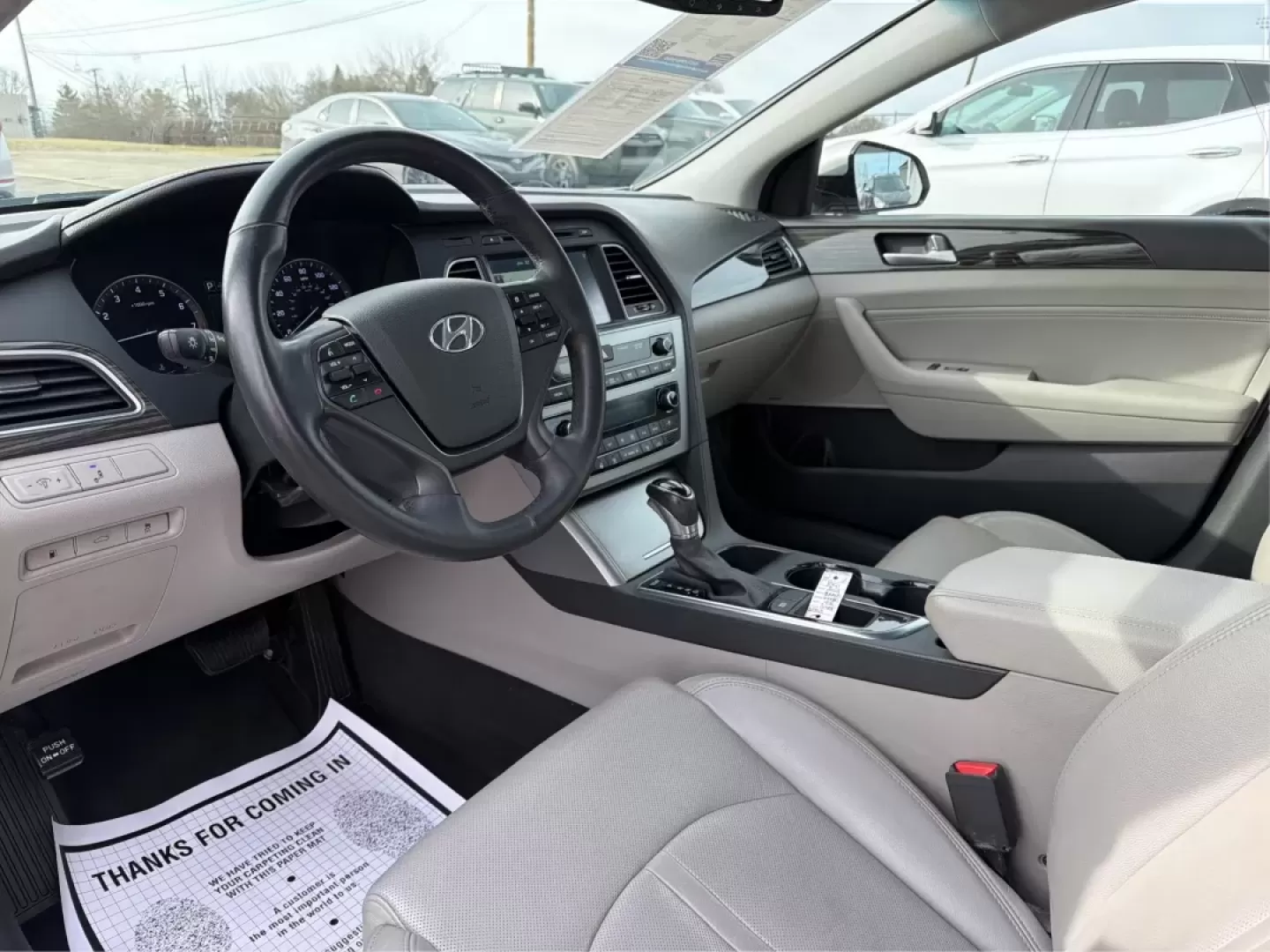 2015 Hyundai Sonata Limited (5NPE34AF8FH) with an 2.4L I-4 gasoline direct injection engine, 6-Speed Automatic transmission, located at 8750 N County Rd 25A, Piqua, OH, 45356, (937) 908-9800, 40.164391, -84.232513 - Are you in the market for a dependable vehicle that perfectly balances comfort, style, and performance? Look no further than the 2015 Hyundai Sonata Limited, available now at Advantage Car and Credit - Piqua. Whether you're commuting to work, running errands around town, or planning a family road tr - Photo#9