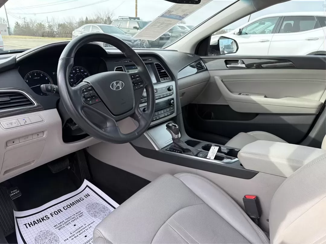 2015 Hyundai Sonata Limited (5NPE34AF8FH) with an 2.4L I-4 gasoline direct injection engine, 6-Speed Automatic transmission, located at 8750 N County Rd 25A, Piqua, OH, 45356, (937) 908-9800, 40.164391, -84.232513 - Are you in the market for a dependable vehicle that perfectly balances comfort, style, and performance? Look no further than the 2015 Hyundai Sonata Limited, available now at Advantage Car and Credit - Piqua. Whether you're commuting to work, running errands around town, or planning a family road tr - Photo#9