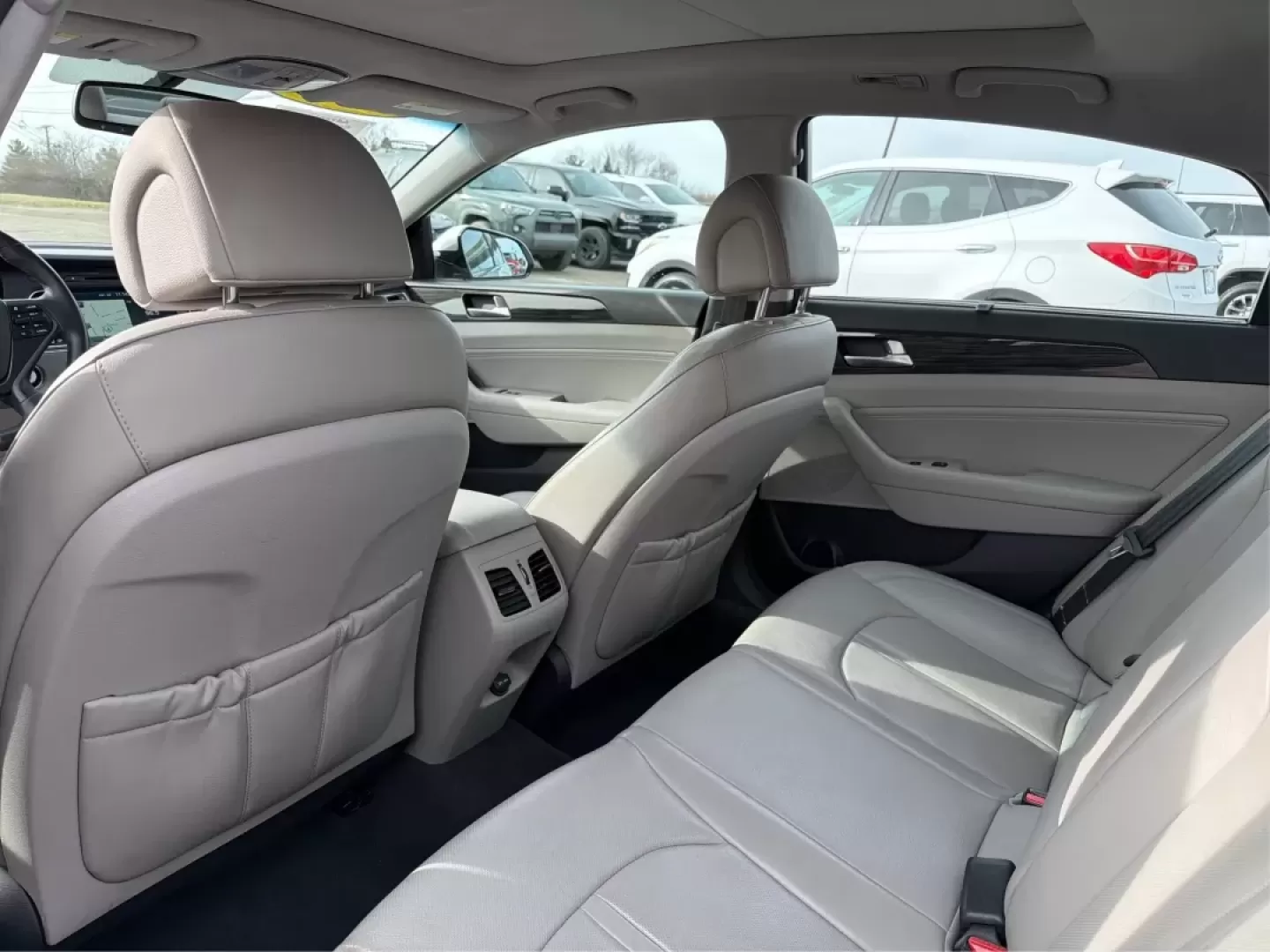 2015 Hyundai Sonata Limited (5NPE34AF8FH) with an 2.4L I-4 gasoline direct injection engine, 6-Speed Automatic transmission, located at 8750 N County Rd 25A, Piqua, OH, 45356, (937) 908-9800, 40.164391, -84.232513 - Are you in the market for a dependable vehicle that perfectly balances comfort, style, and performance? Look no further than the 2015 Hyundai Sonata Limited, available now at Advantage Car and Credit - Piqua. Whether you're commuting to work, running errands around town, or planning a family road tr - Photo#10