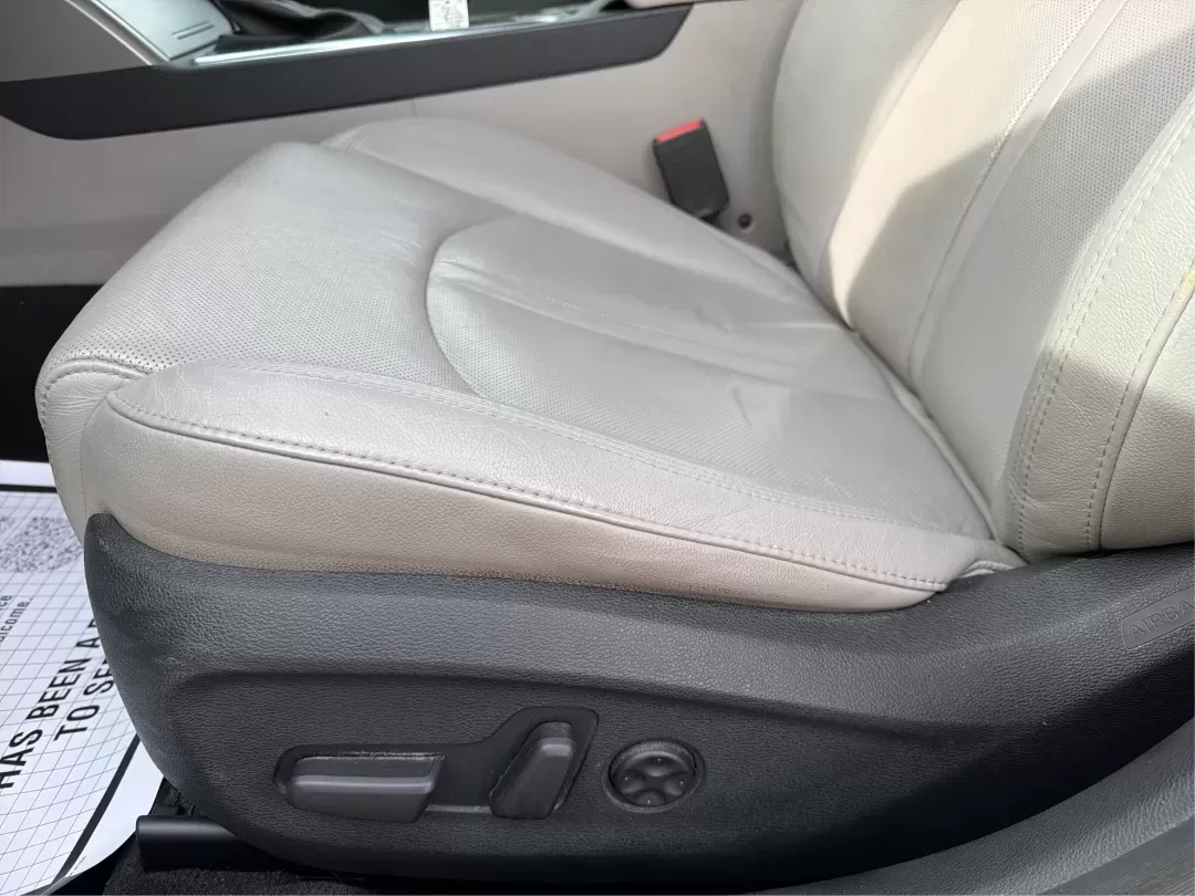 2015 Hyundai Sonata Limited (5NPE34AF8FH) with an 2.4L I-4 gasoline direct injection engine, 6-Speed Automatic transmission, located at 8750 N County Rd 25A, Piqua, OH, 45356, (937) 908-9800, 40.164391, -84.232513 - Are you in the market for a dependable vehicle that perfectly balances comfort, style, and performance? Look no further than the 2015 Hyundai Sonata Limited, available now at Advantage Car and Credit - Piqua. Whether you're commuting to work, running errands around town, or planning a family road tr - Photo#17