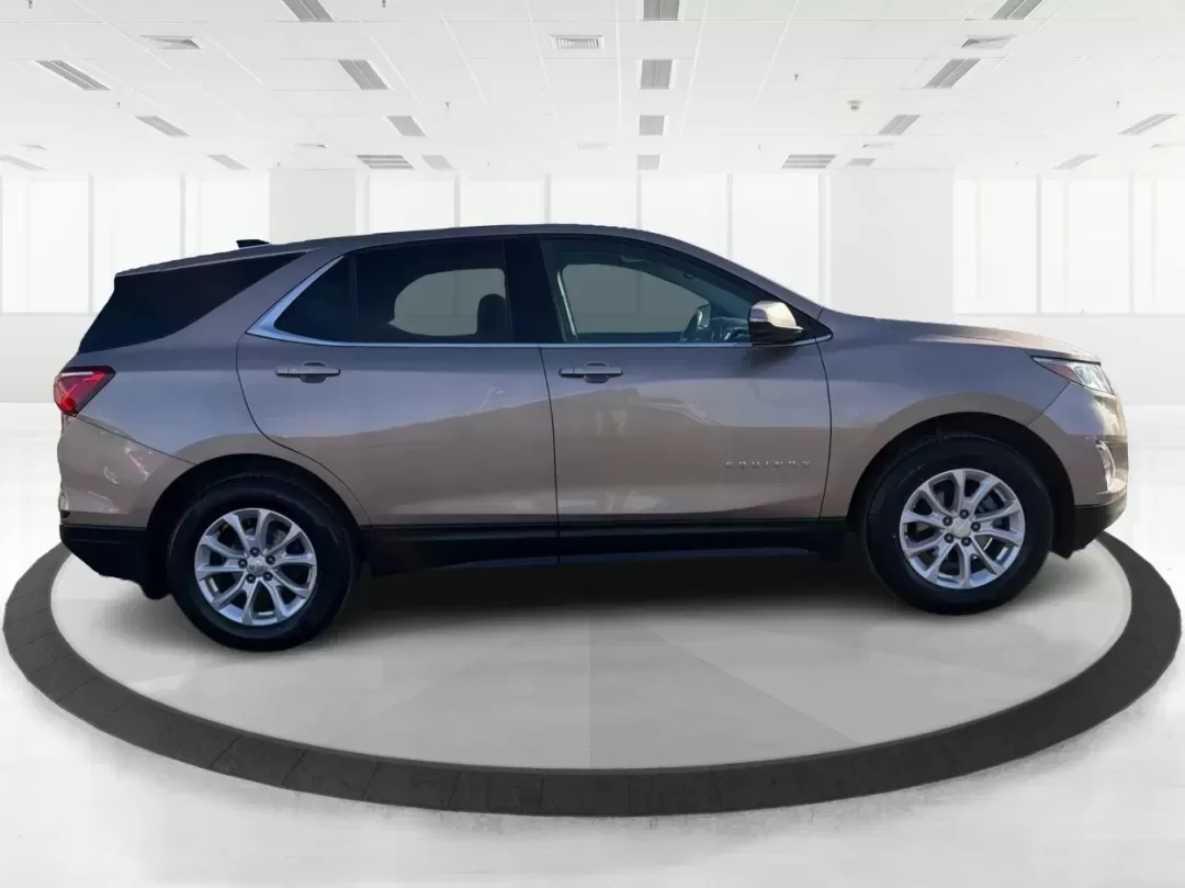 2018 Chevrolet Equinox LT (3GNAXJEV9JL) with an 1.5L I-4 gasoline direct injection engine, 6A transmission, located at 4508 South Dixie Dr, Moraine, OH, 45439, (937) 908-9800, 39.689976, -84.218452 - Experience the perfect balance of style, comfort, and functionality with the 2018 Chevrolet Equinox LT, available now at Advantage Car and Credit in Moraine, OH. This SUV is not just a vehicle; it's your companion for weekend getaways, school runs, and daily commutes. With a spacious interior design - Photo#1