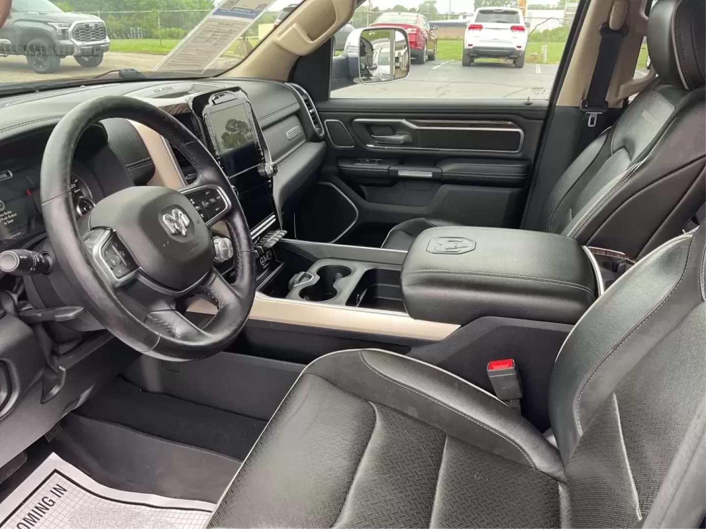 2019 Ram 1500 Laramie Crew Cab SWB 4WD (1C6SRFJT5KN) with an 5.7L V8 OHV 16V engine, 8-Speed Automatic transmission, located at 401 Woodman Dr, Riverside, OH, 45431, (937) 908-9800, 39.760899, -84.123421 - **Unleash Your Adventures with the 2019 Ram 1500 Laramie Crew Cab Perfect for Work and Play!**<br /> <br /> Are you ready to elevate your daily driving experience? Look no further than this stunning 2019 Ram 1500 Laramie Crew Cab, a vehicle designed to enhance your lifestyle whether you're commutin - Photo#9
